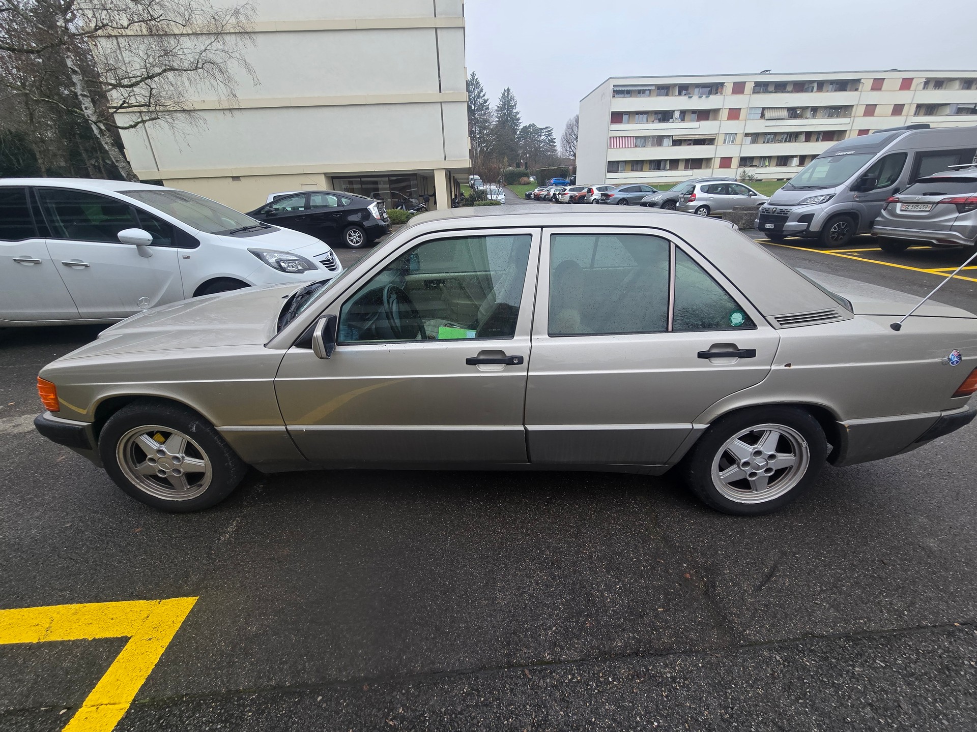 MERCEDES-BENZ 190 E 2.3 Primavera Automatic-image-11