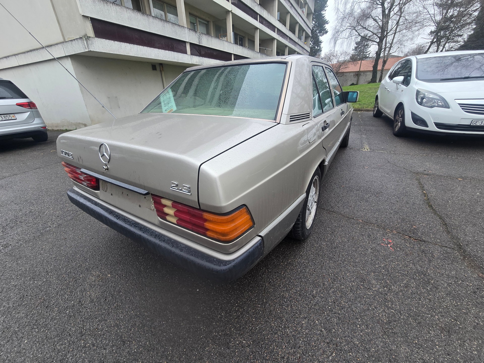 MERCEDES-BENZ 190 E 2.3 Primavera Automatic-image-3
