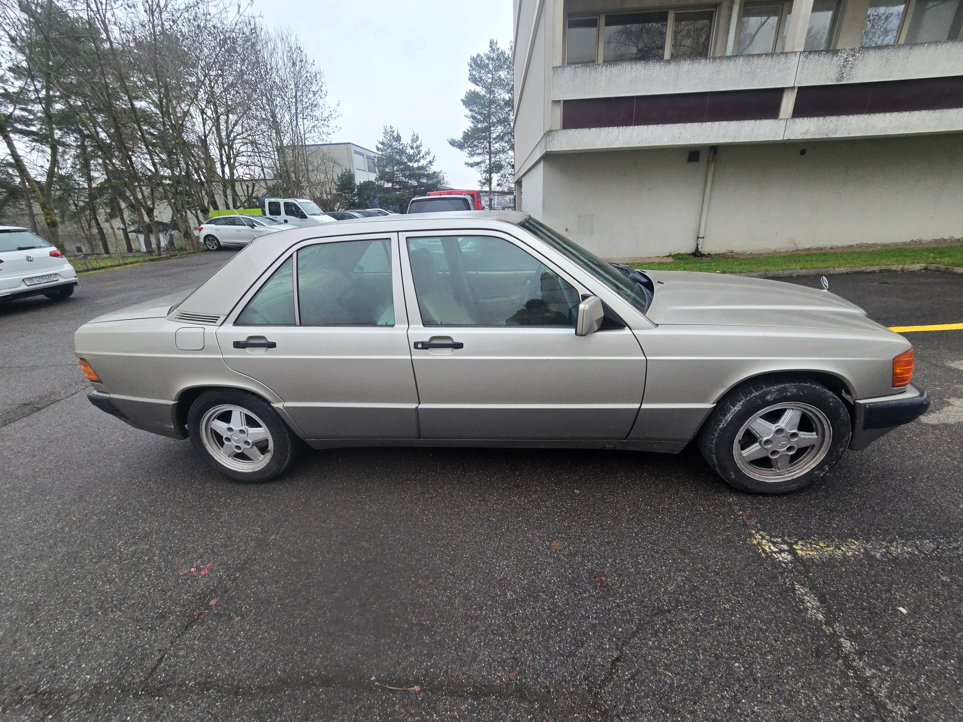 MERCEDES-BENZ 190 E 2.3 Primavera Automatic-image-8