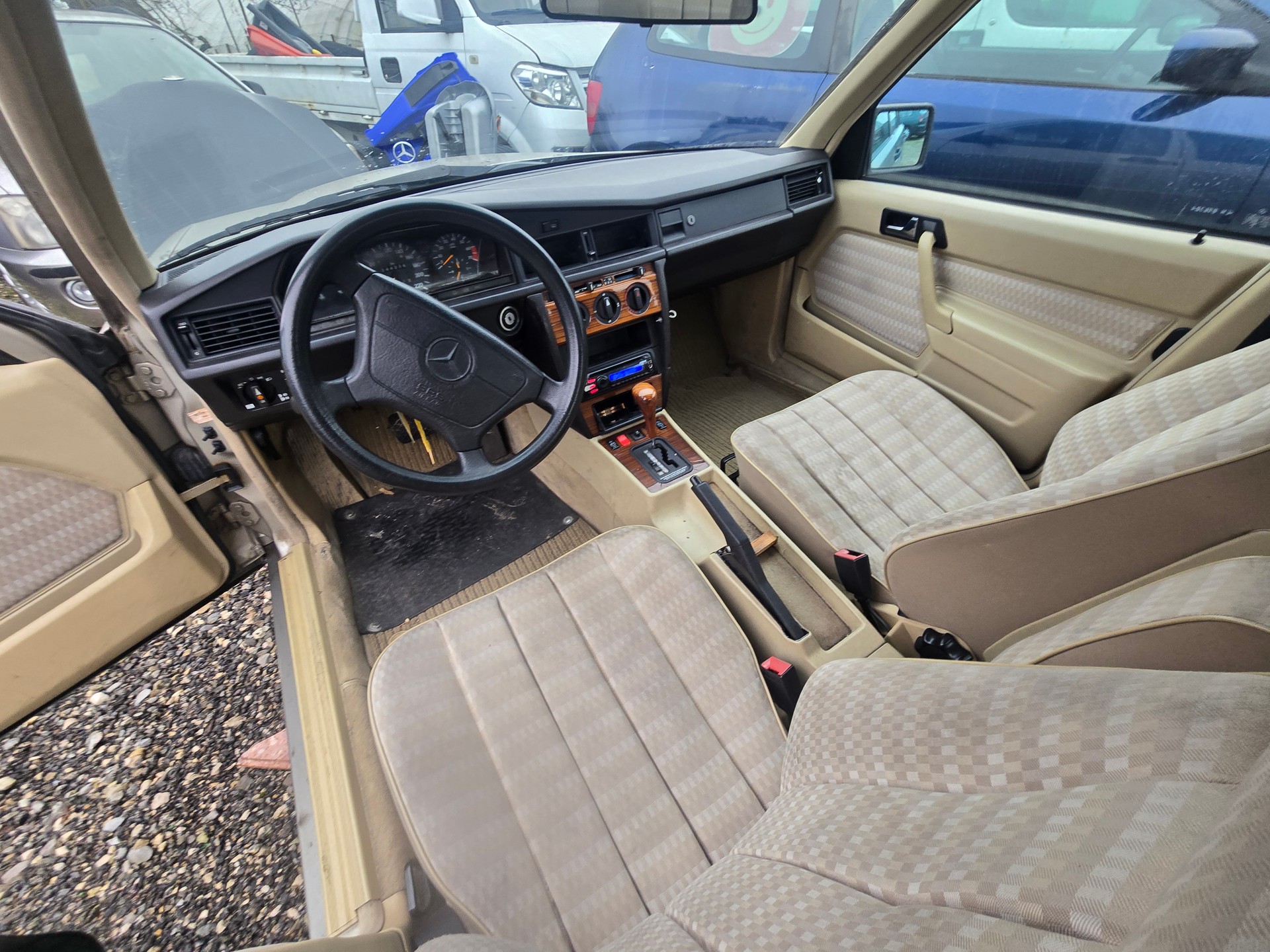 MERCEDES-BENZ 190 E 2.3 Primavera Automatic-image-14