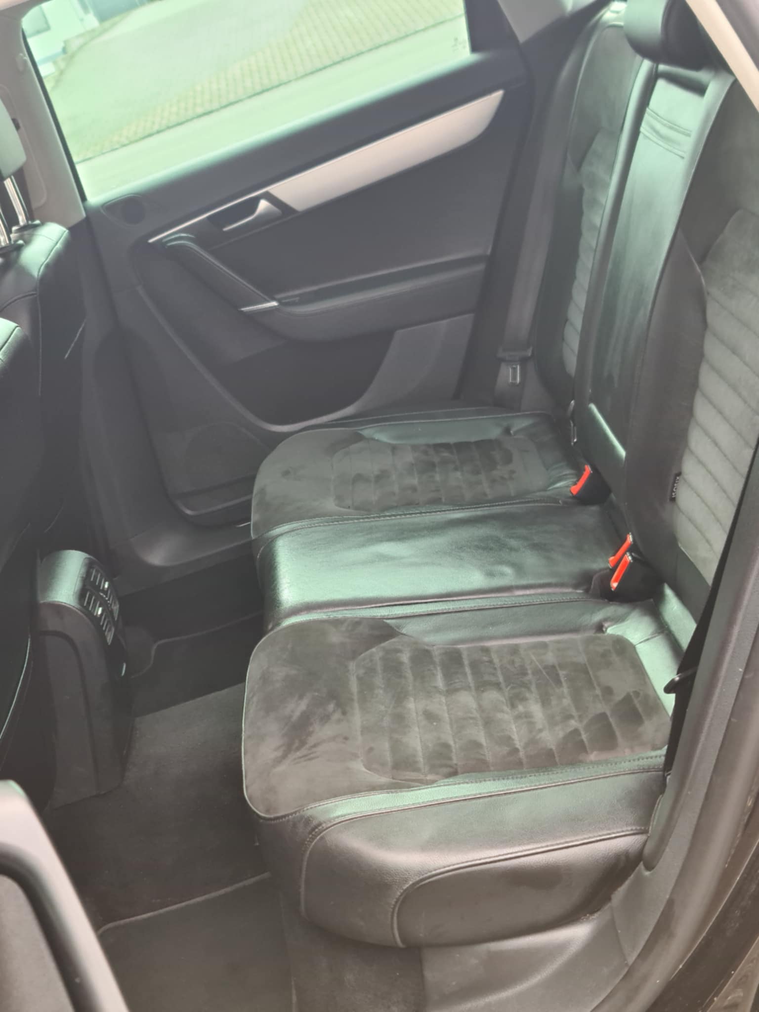 VW Passat Variant 2.0 TSI Comfortline DSG-image-14