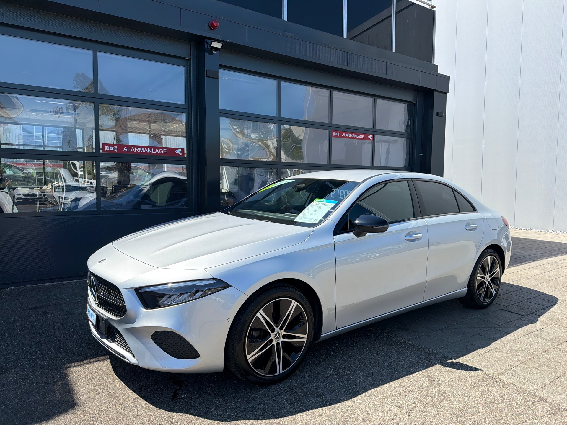 MERCEDES-BENZ A 180 Progressive 7G-DCT-showroom-element-1