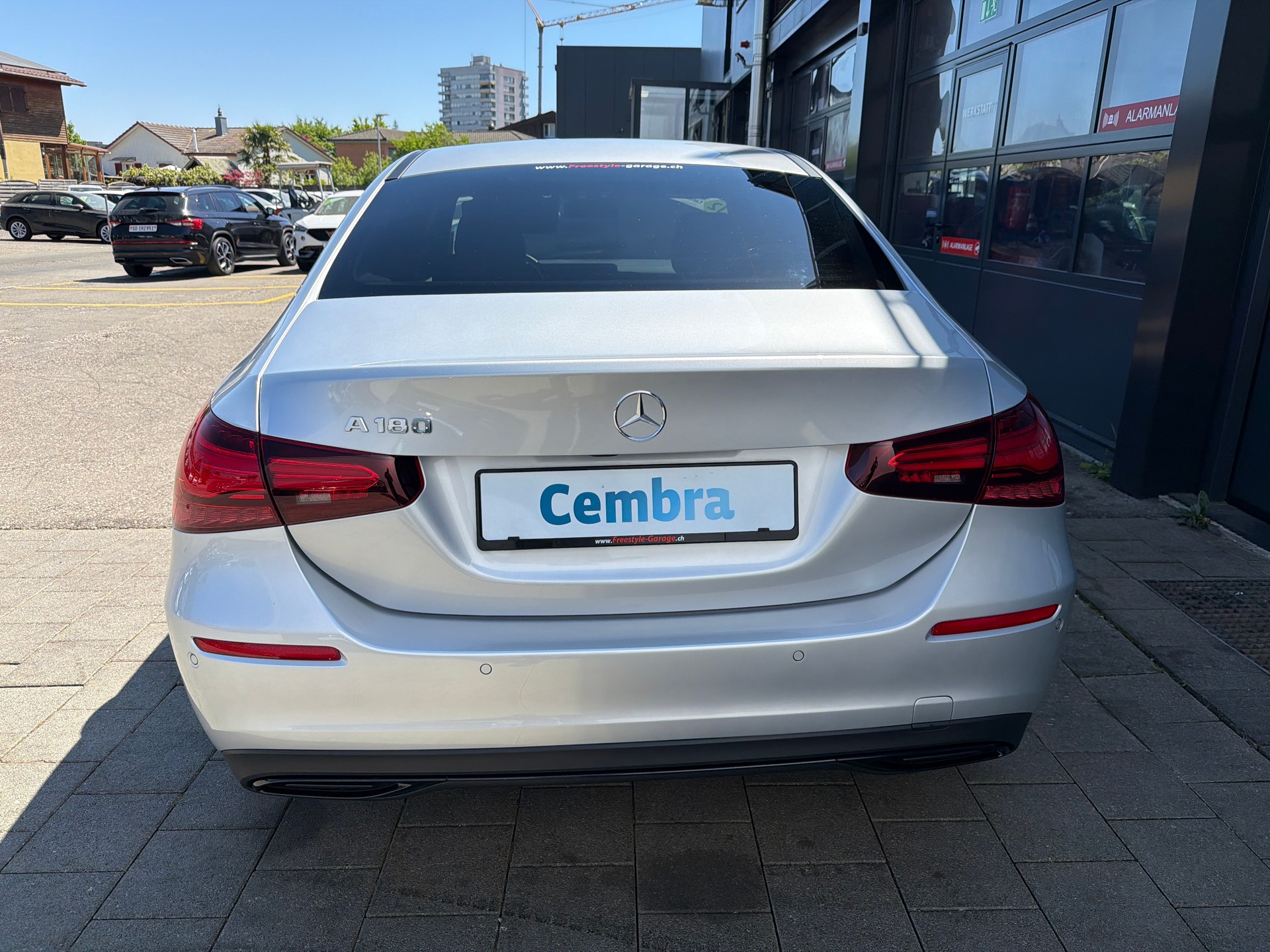 MERCEDES-BENZ A 180 Progressive 7G-DCT-image-4