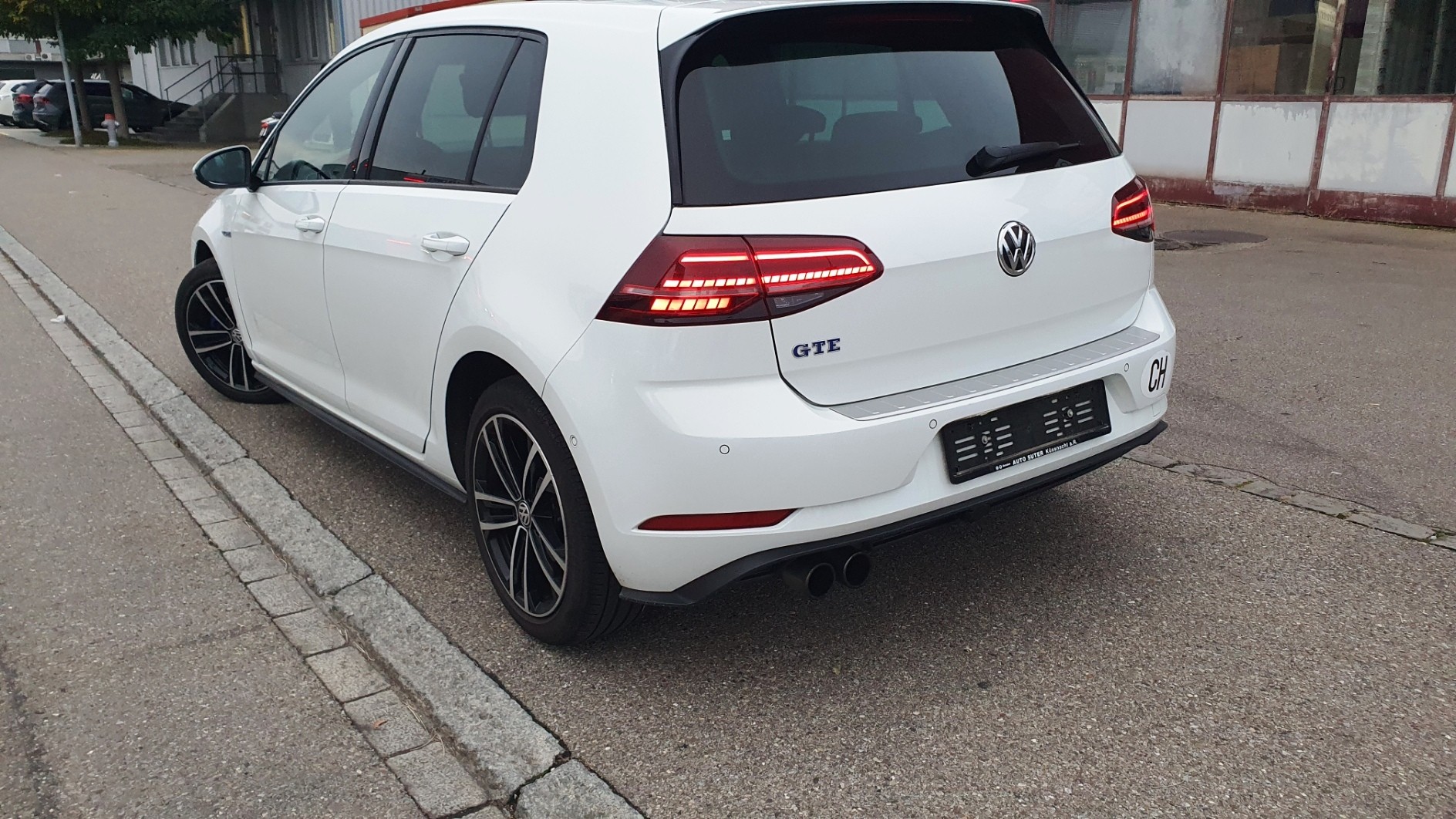 VW Golf 1.4 TSI GTE DSG-image-8