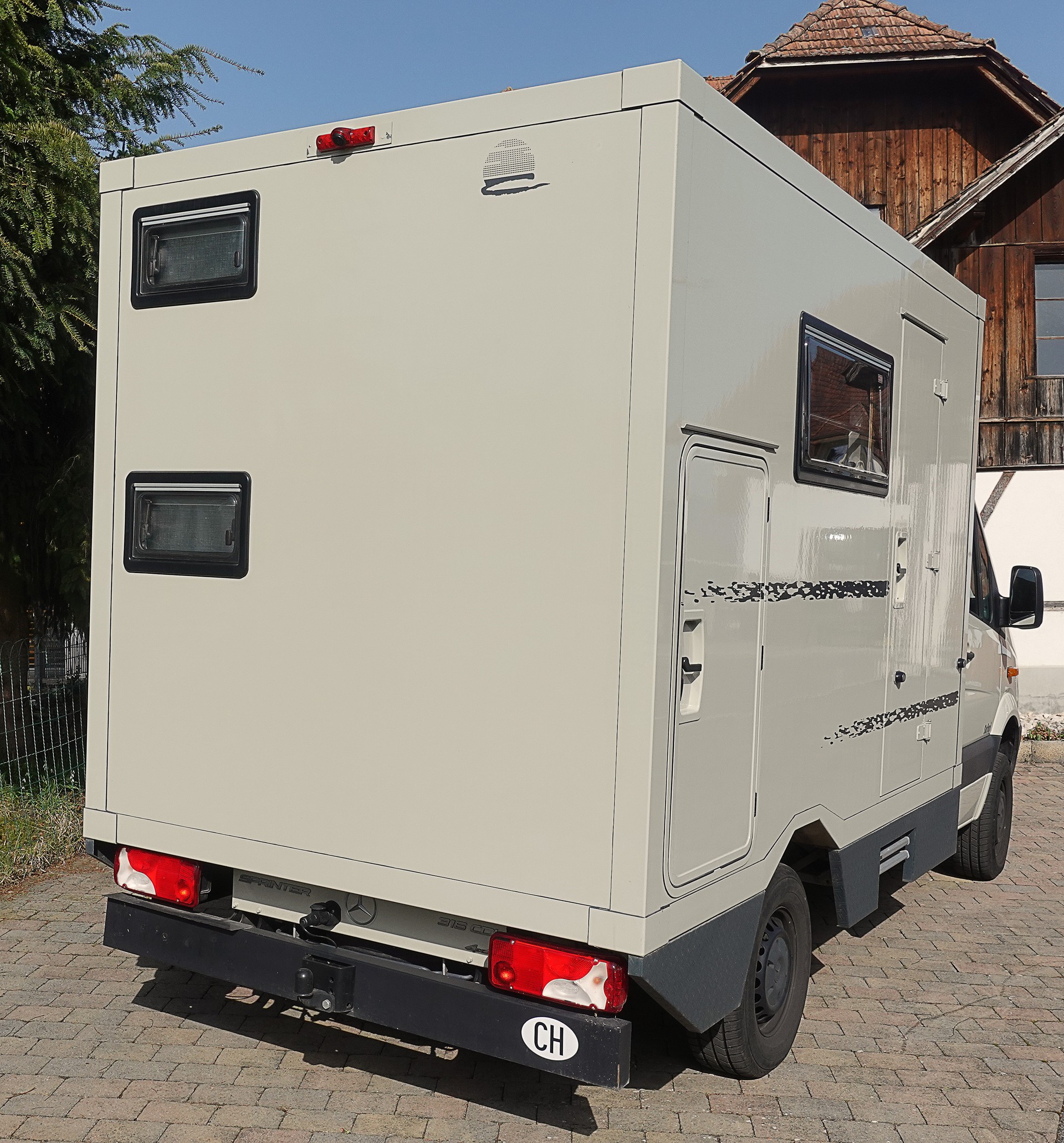 MERCEDES-BENZ Sprinter-image-15