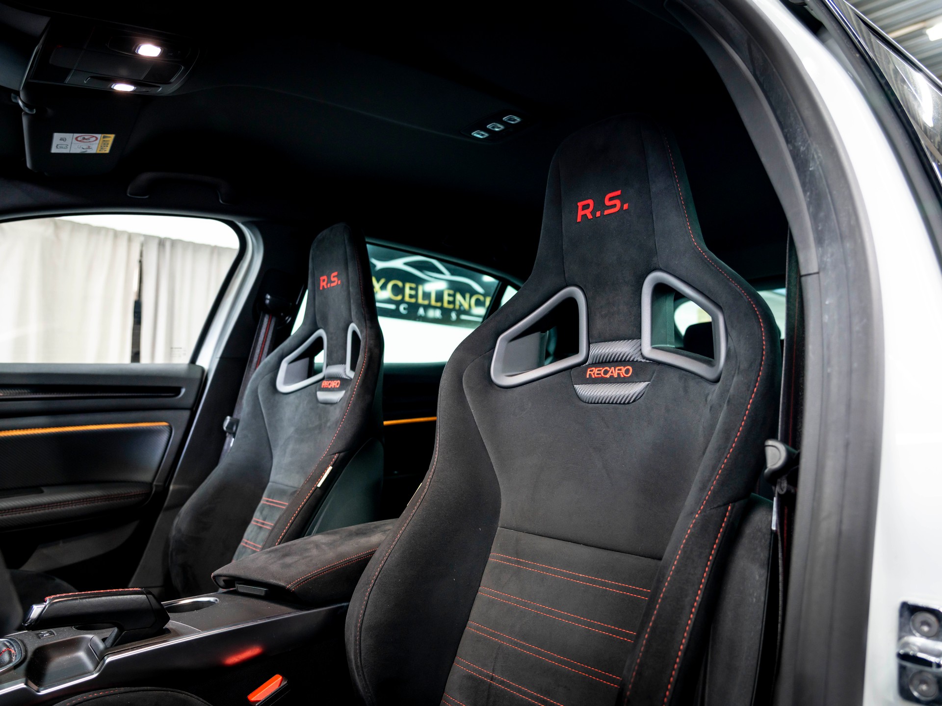 RENAULT Mégane RS Trophy 300-image-16
