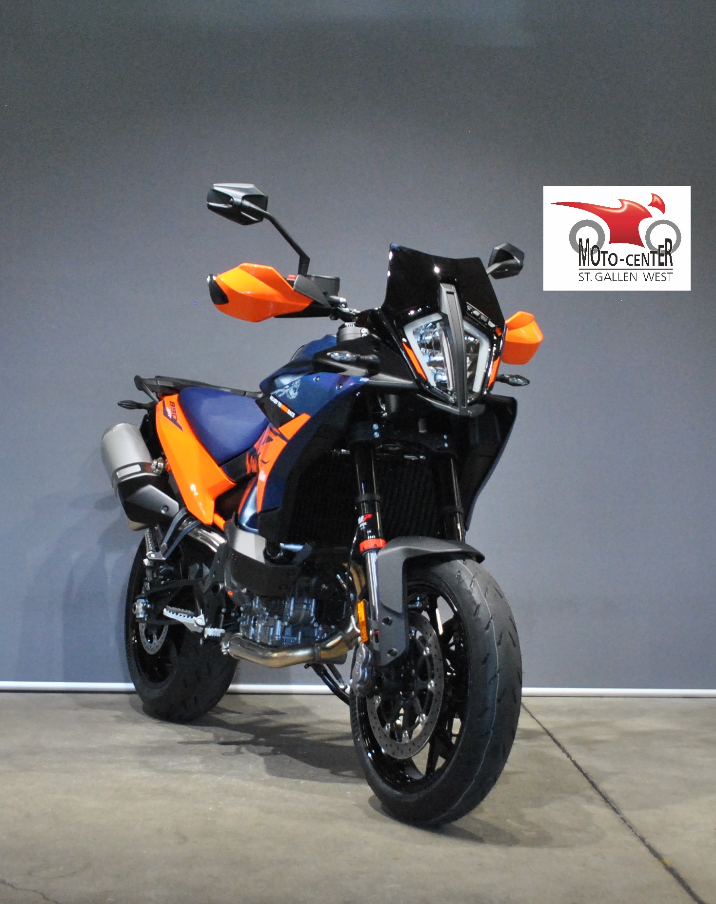 KTM 890 SMT-image-0