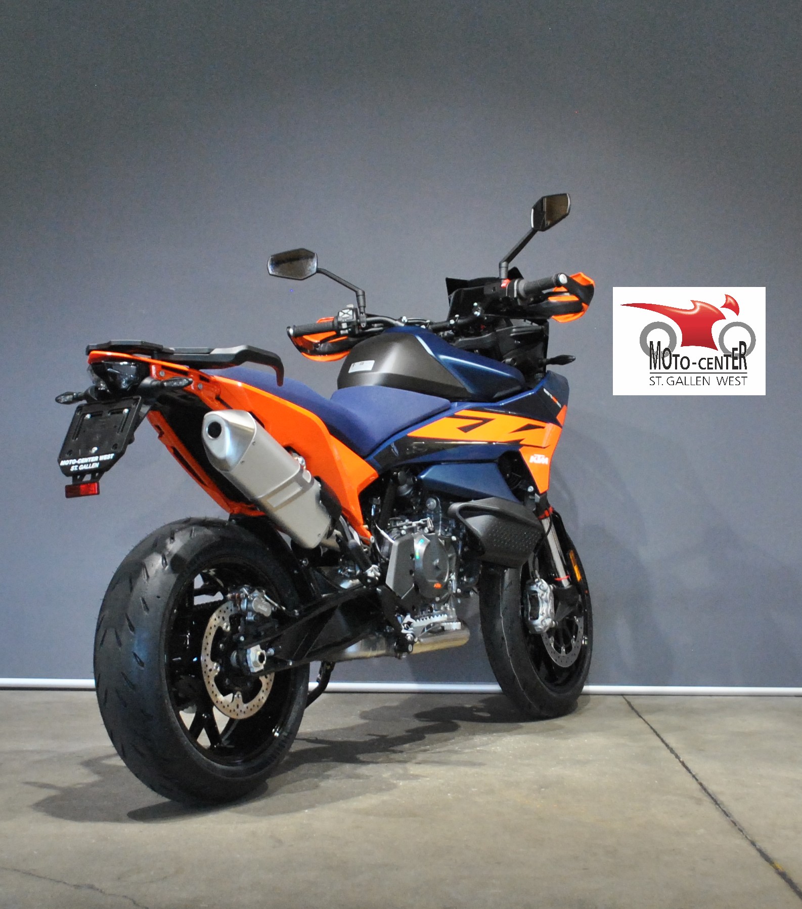 KTM 890 SMT-image-4