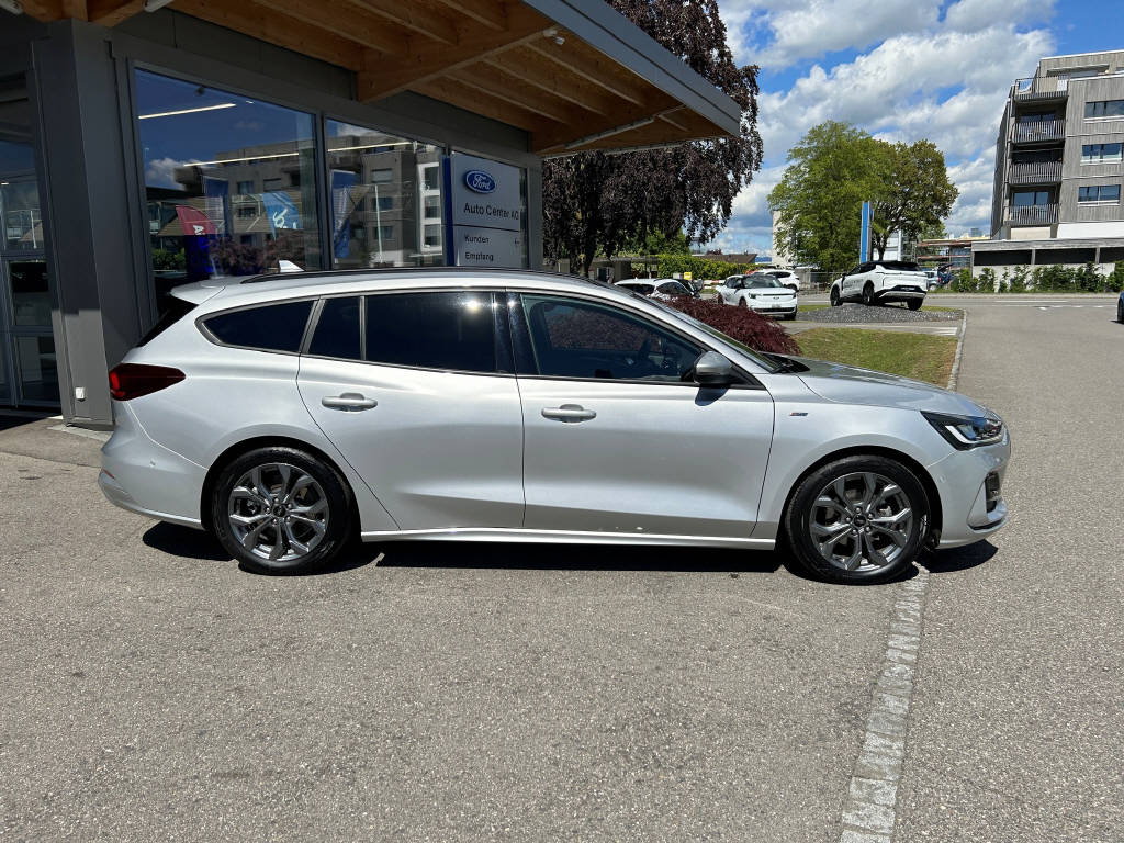 FORD Focus Kombi 1.0i EcoB 155 ST-Line-showroom-element-1