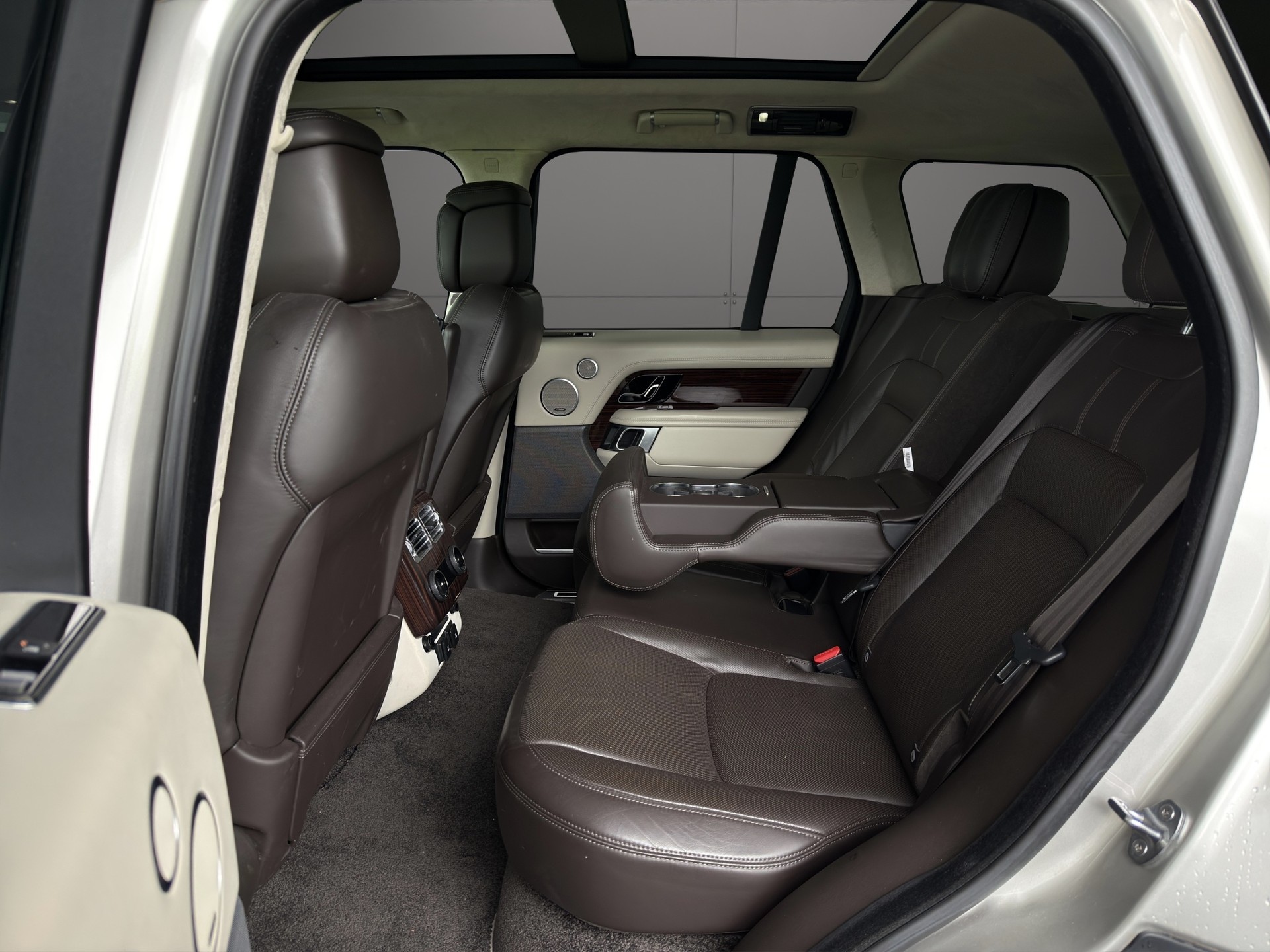 LAND ROVER Range Rover 4.4 SDV8 Autobiography Automatic-image-10