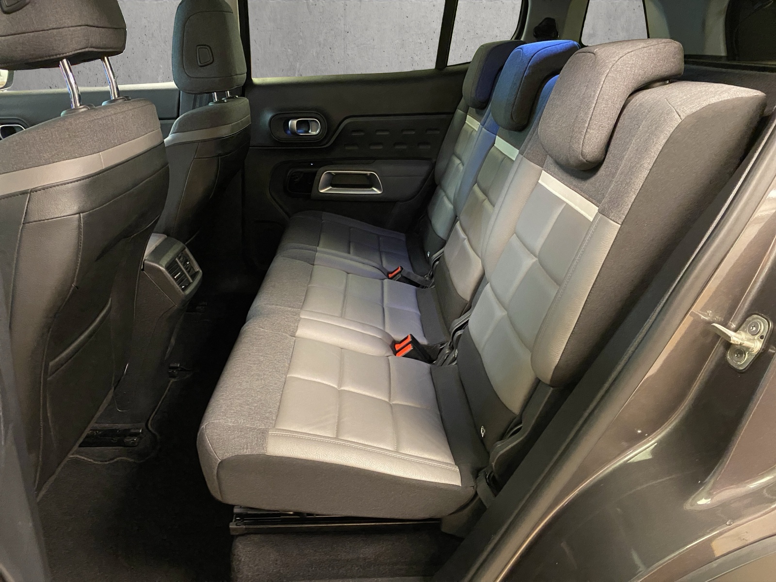 CITROEN C5 Aircross 2.0 BlueHD Shine EAT8-image-12