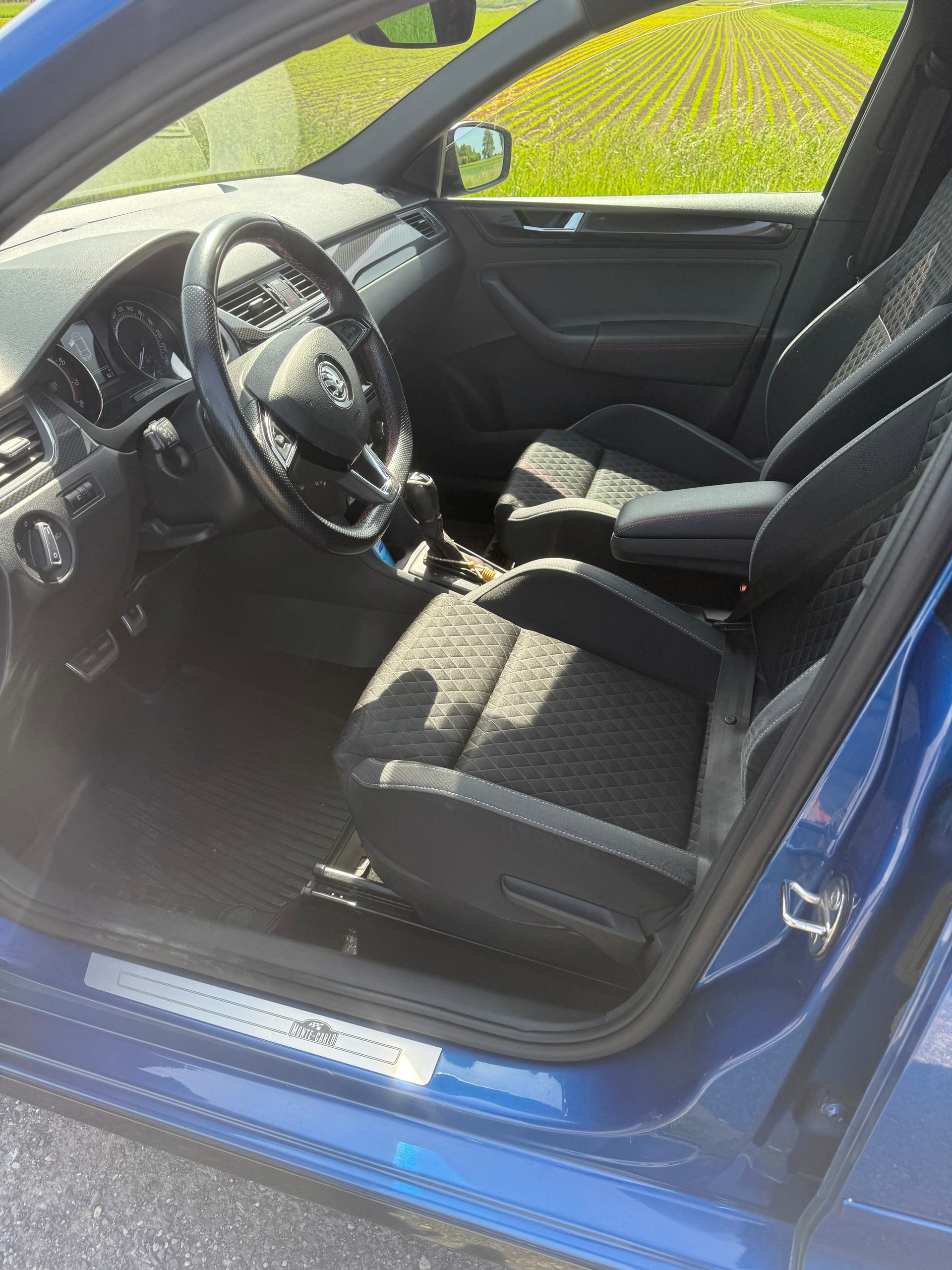 SKODA 1.0 TSI Monte Carlo DSG-image-3
