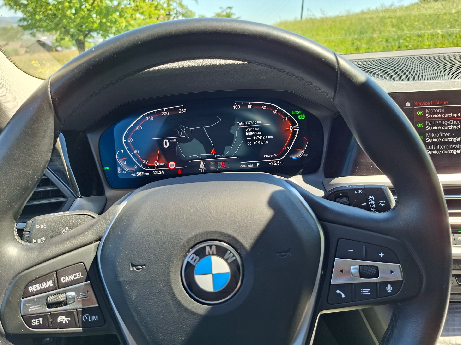 BMW 320d xDrive 48V Touring Steptronic-image-9