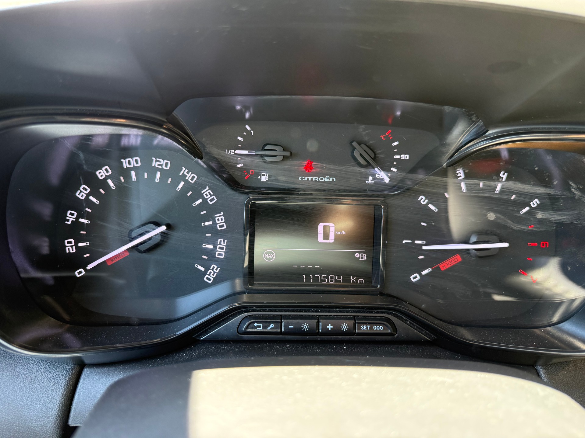CITROEN C3 Aircross 1.2i PureTech Feel Pack-image-8