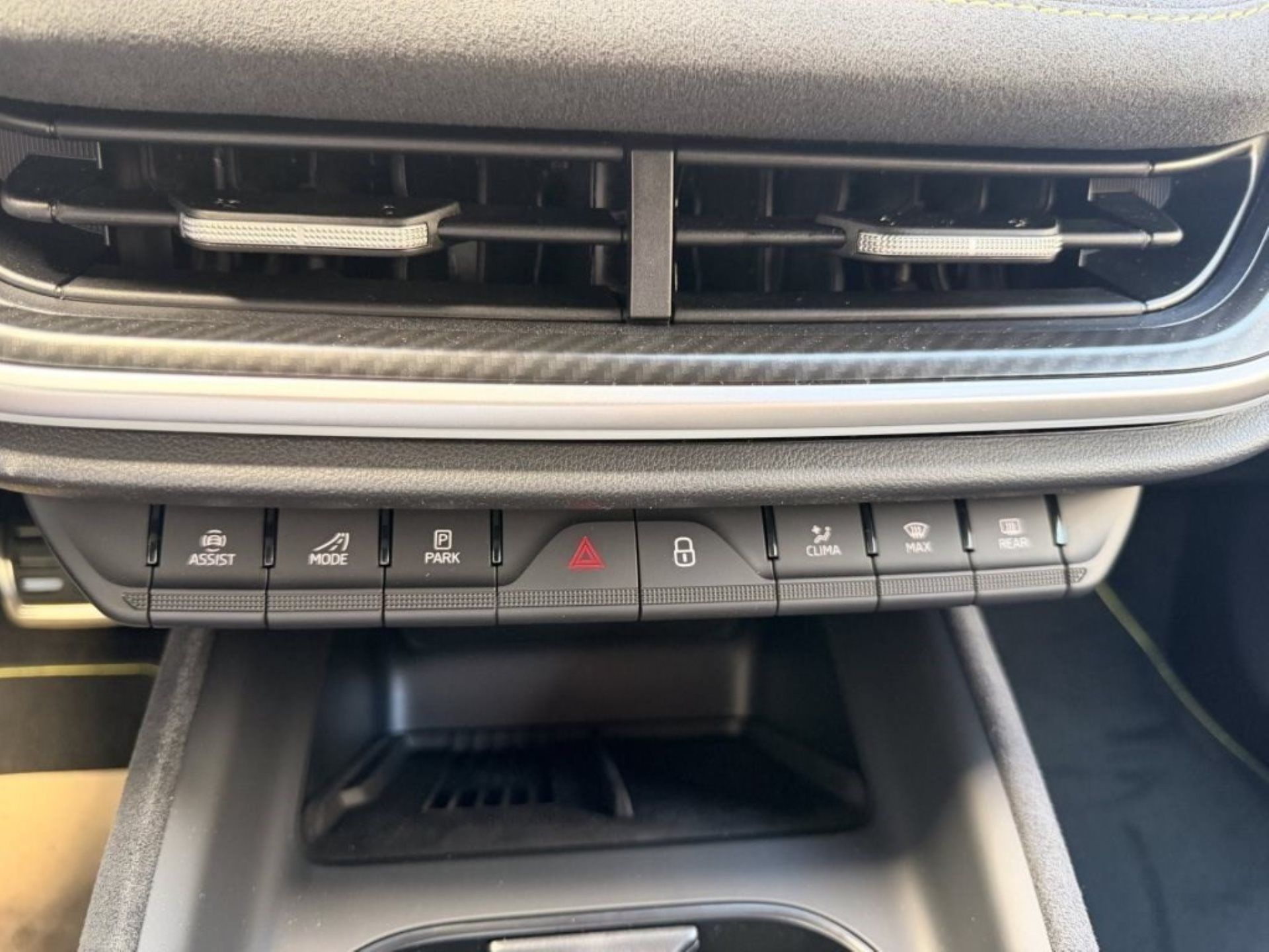 SKODA Elroq RS LOUNGE 4X4 *** ANHÄNGEKUPPLUNG - WÄRMEPUMPE & MAXX AUSSTATTUNGSPAKET ***-image-21