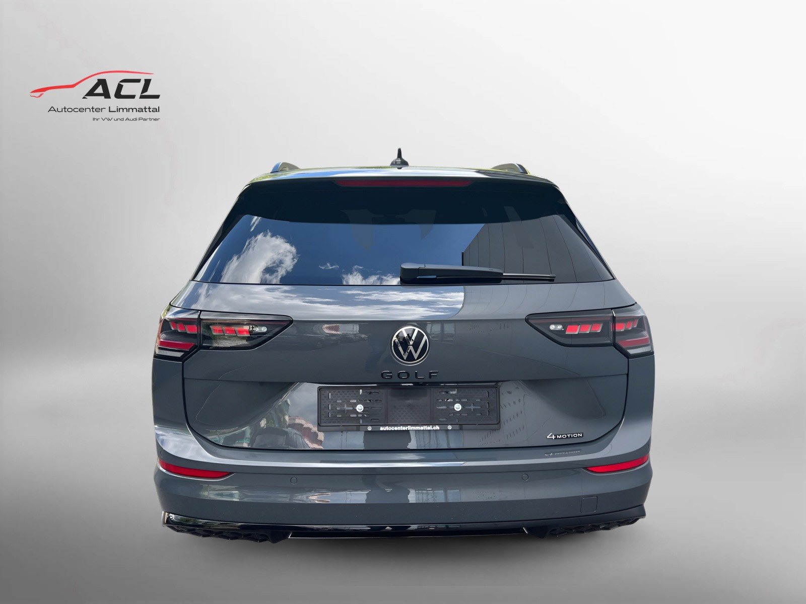 VW Golf Variant R-Line 2.0 TSI 204PS 4Motion-image-8