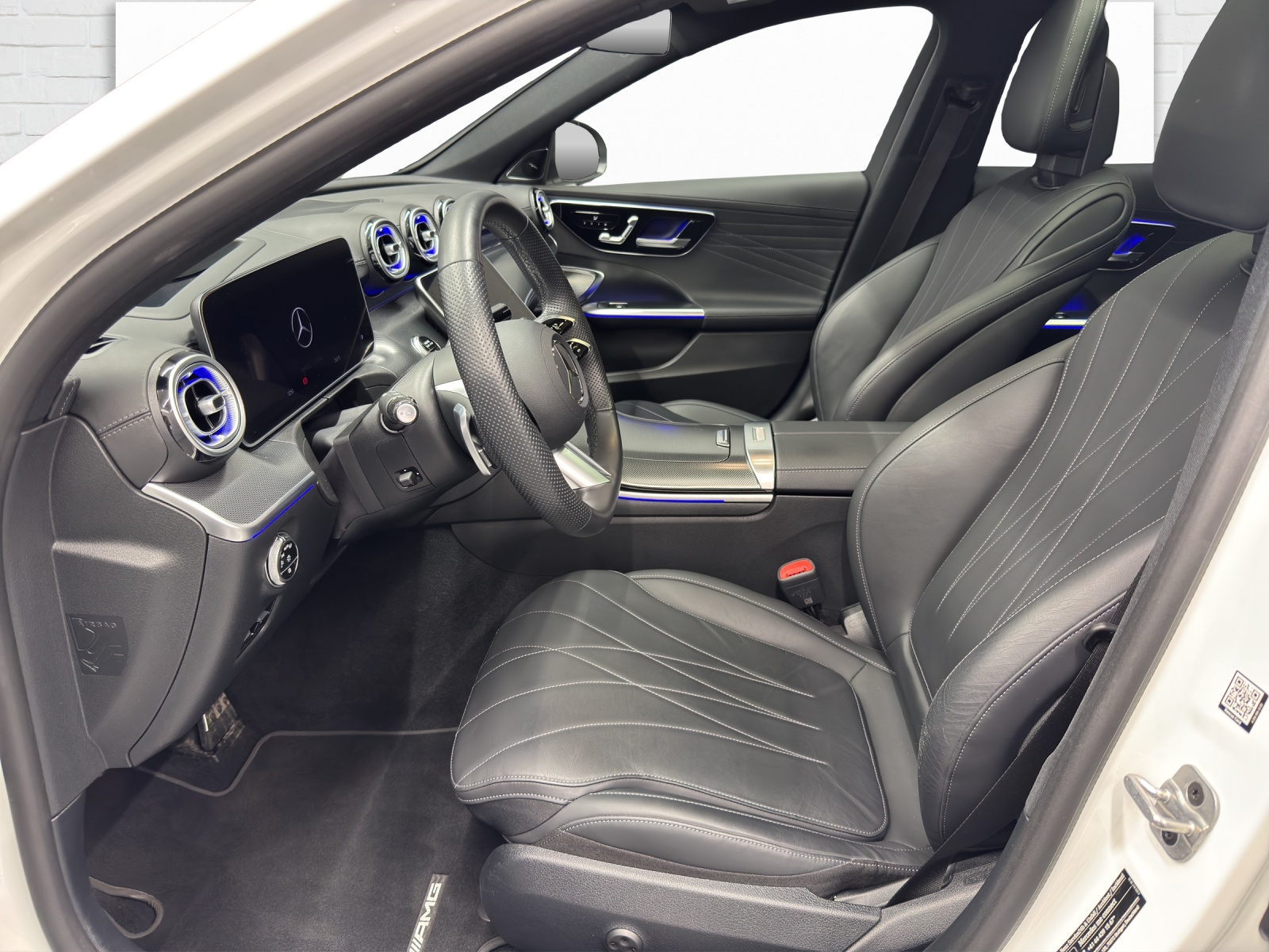 MERCEDES-BENZ C 220 d AMG Line 4Matic Swiss Star T-image-6