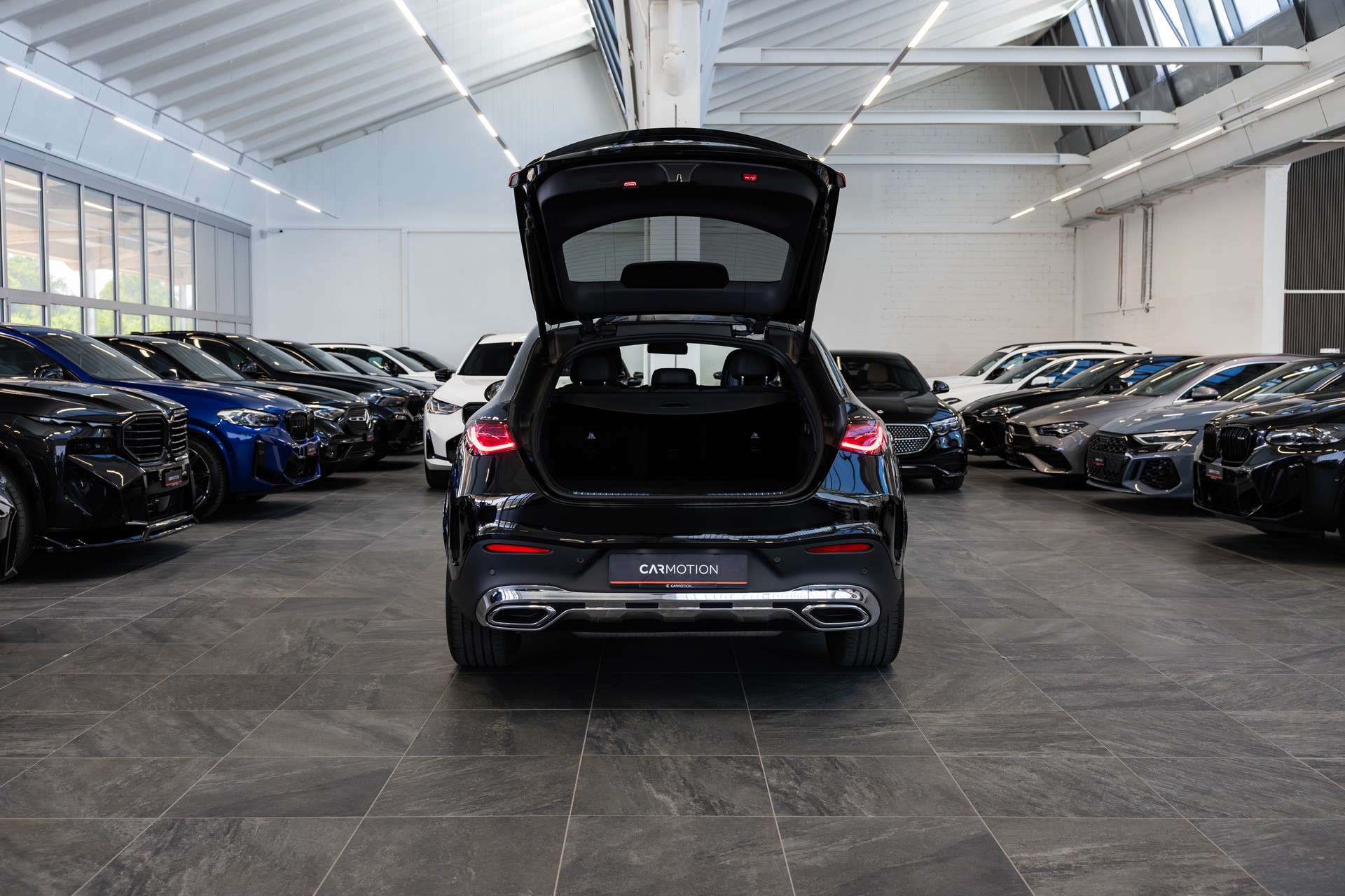 MERCEDES-BENZ GLC 200 AMG Line 4matic Coupé / Panorama / Head-Up Display / Ambientebeleuchtung-image-5