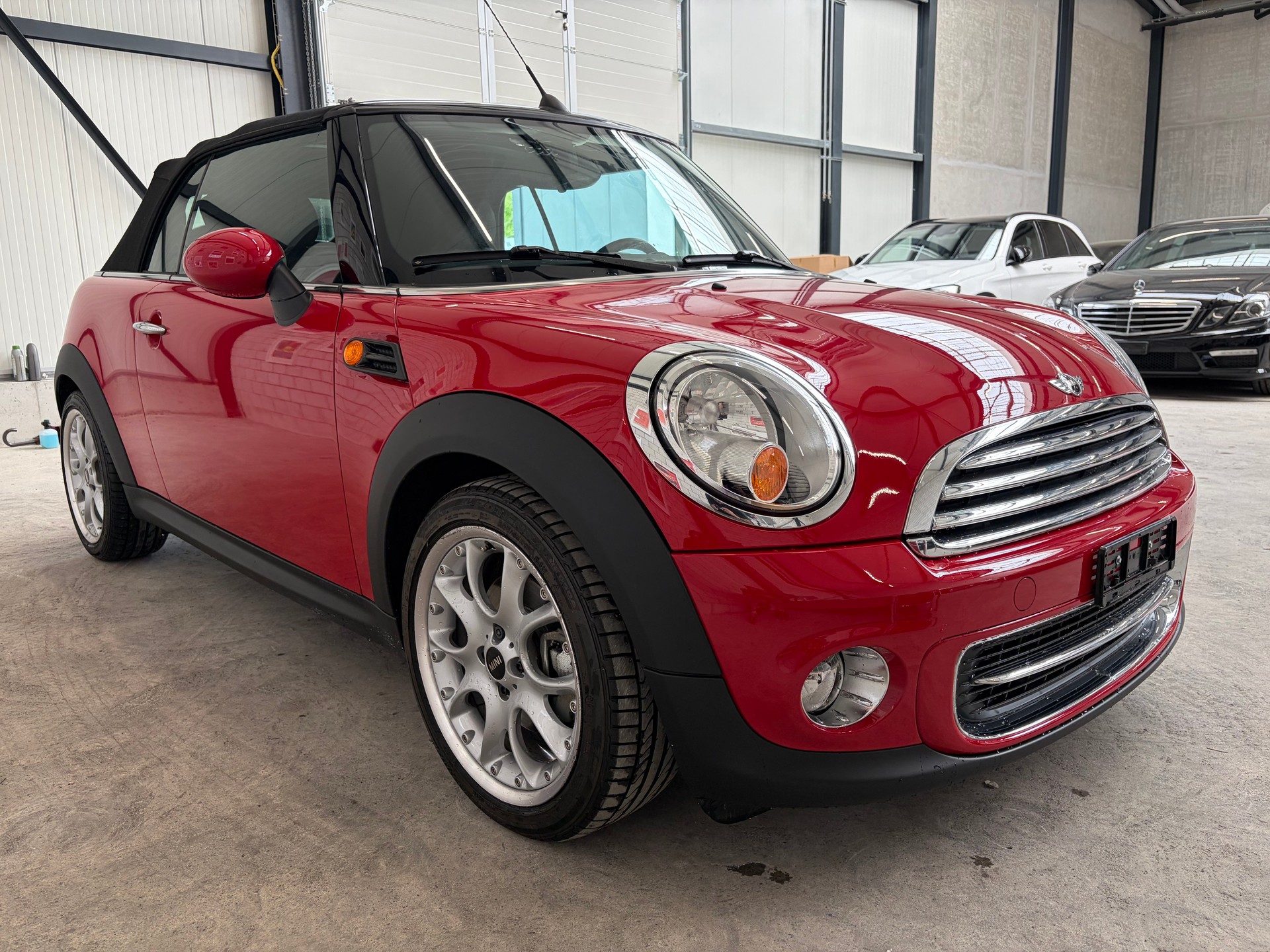 MINI Cooper Cabriolet Steptronic-image-4