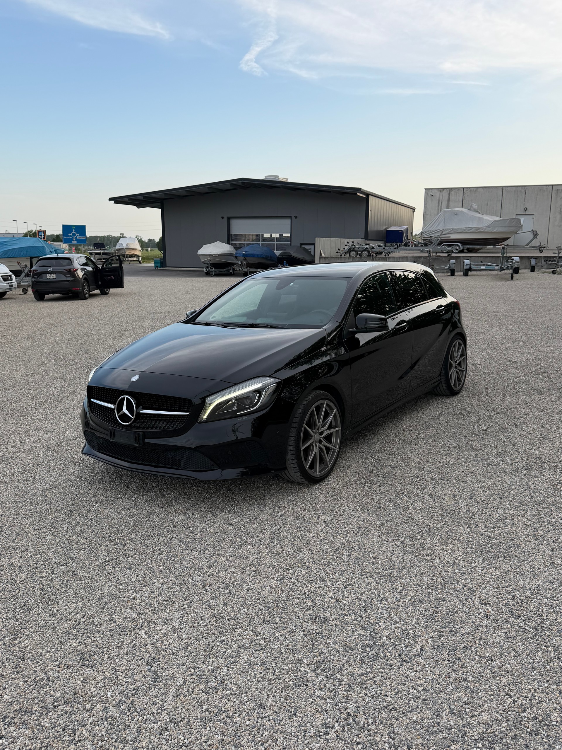 MERCEDES-BENZ A 200 Urban 7G-DCT