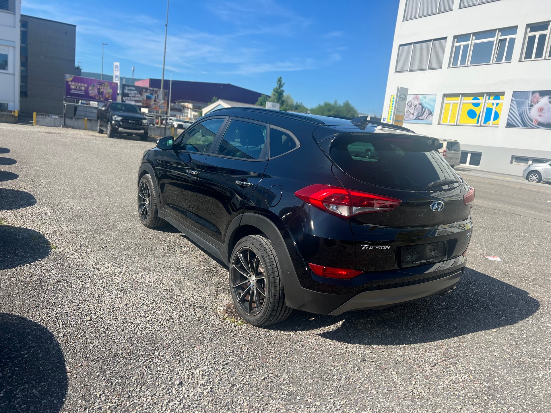 HYUNDAI Tucson 2.0 CRDI Vertex 4WD Automatic-image-4