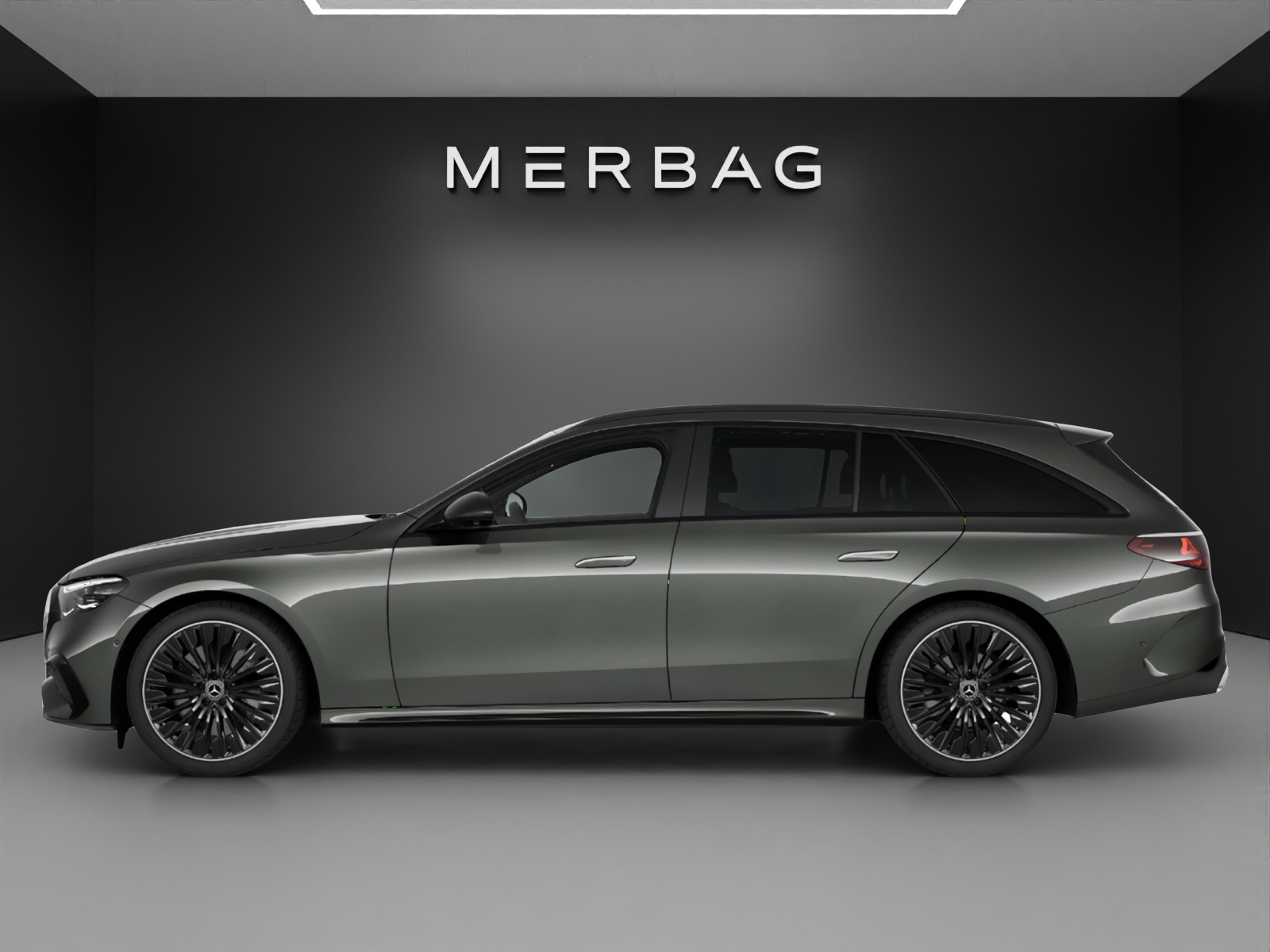 MERCEDES-BENZ E 220 d T 4Matic 9G-Tronic-image-5