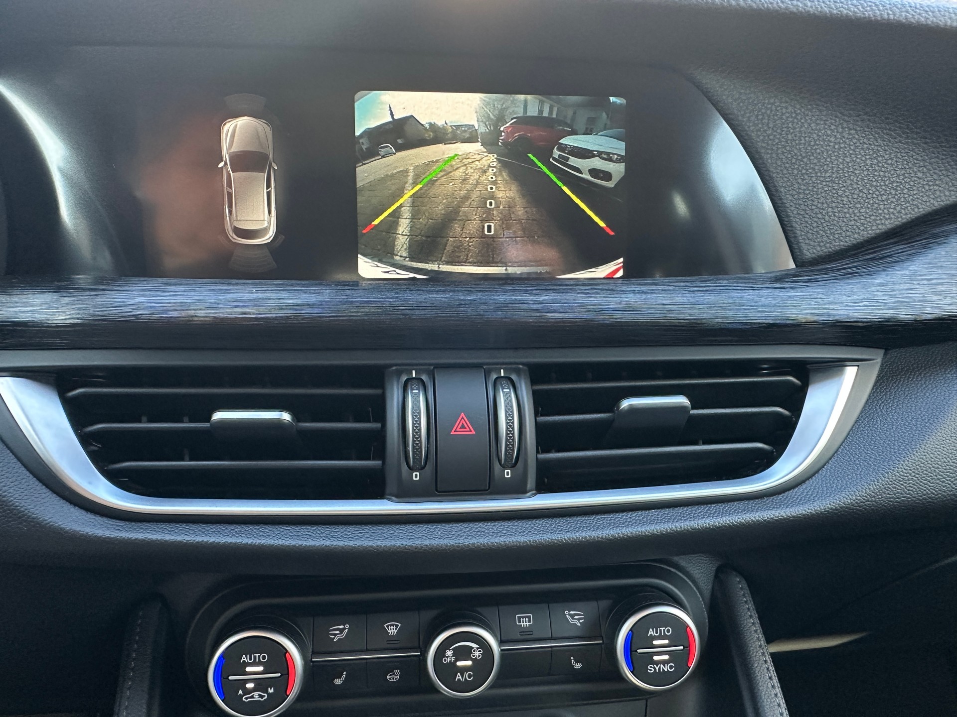 ALFA ROMEO Stelvio 2.2 JTDM Business Automatic Q4-image-10
