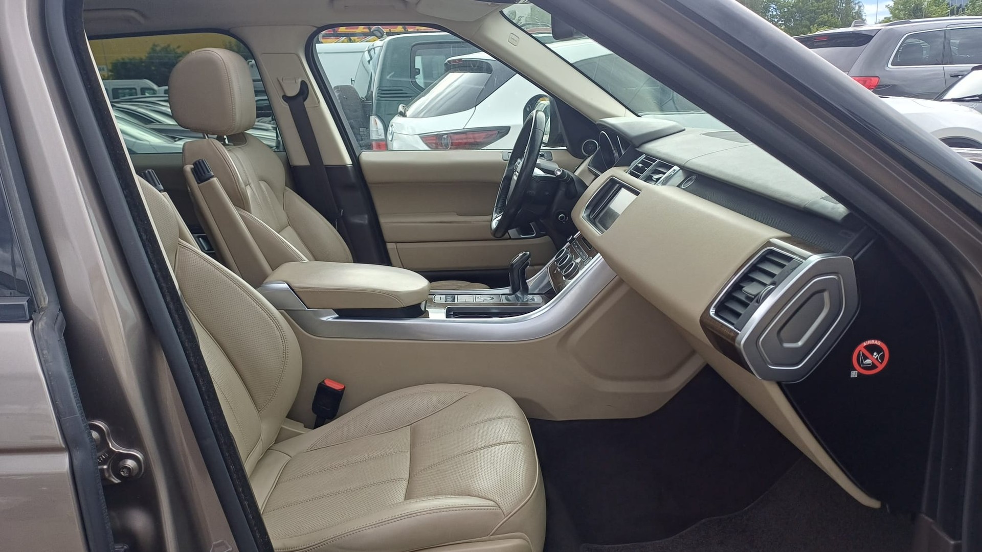 LAND ROVER Range Rover Sport 3.0 V6 SC HSE Dynamic 7 Plätze Automatic-image-8