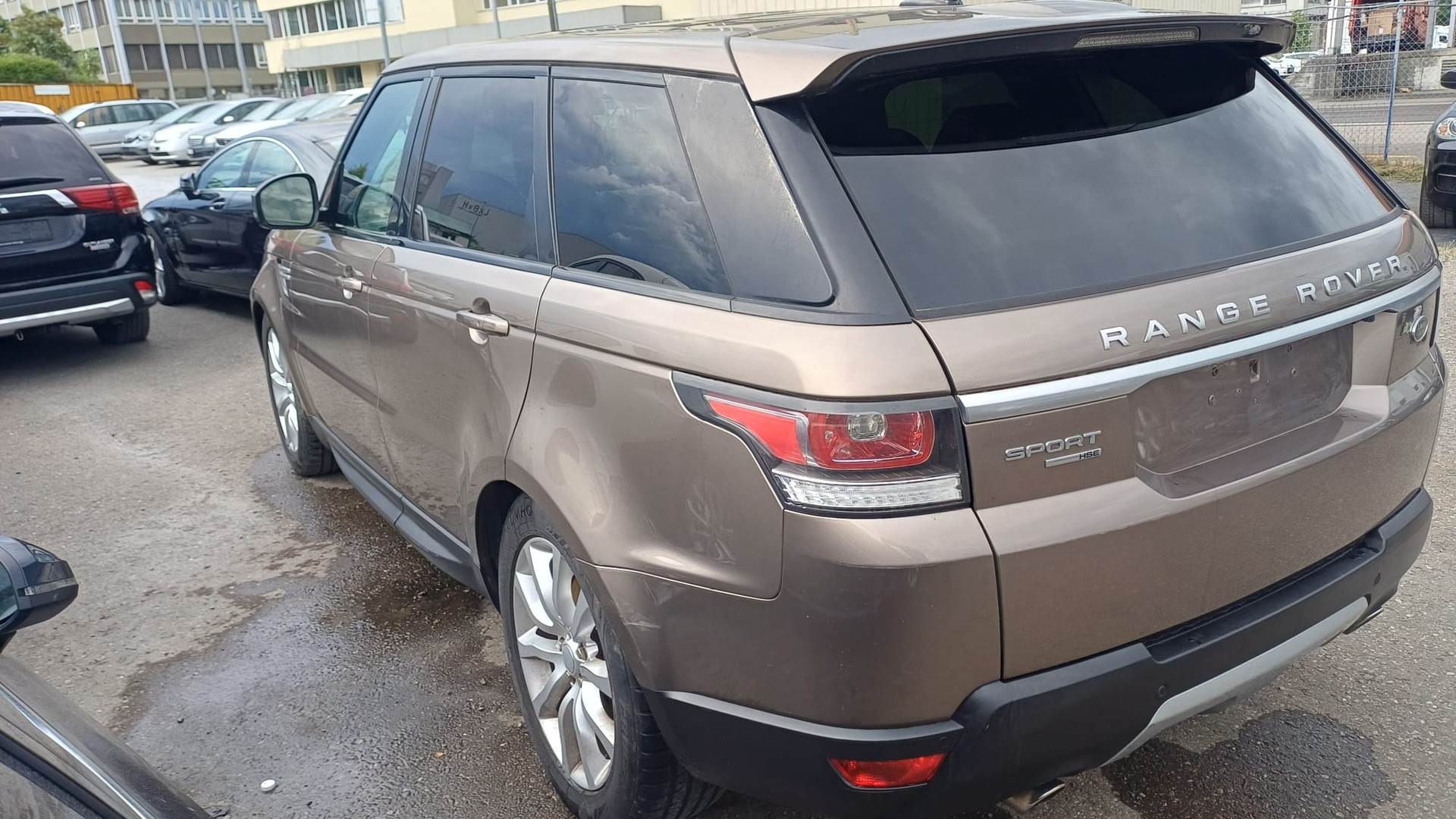 LAND ROVER Range Rover Sport 3.0 V6 SC HSE Dynamic 7 Plätze Automatic-image-3
