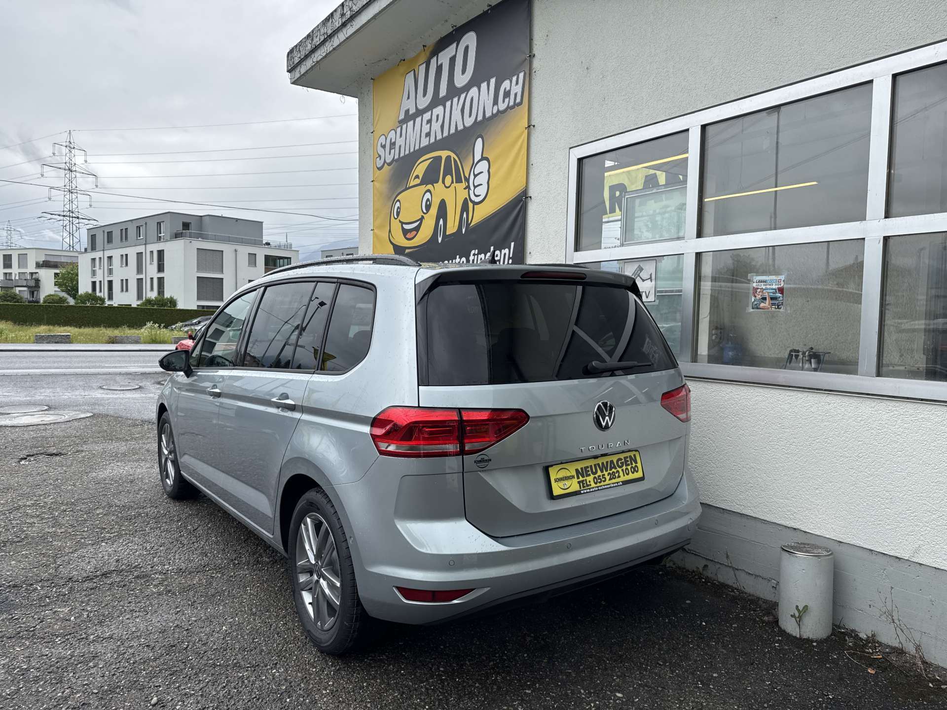 VW Touran 1.5 TSi EVO Comfortline Edition DSG-Automat 7-Plätzer-image-2