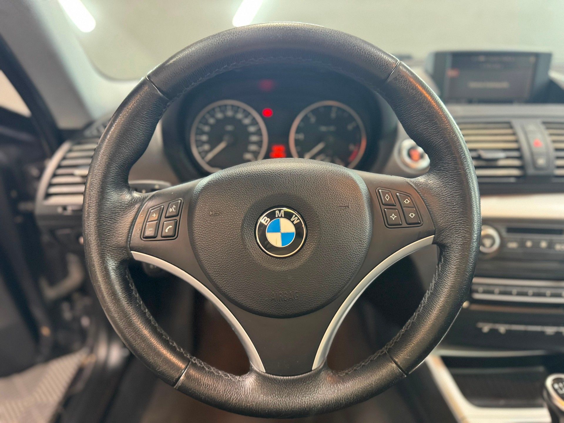 BMW 118d-image-9