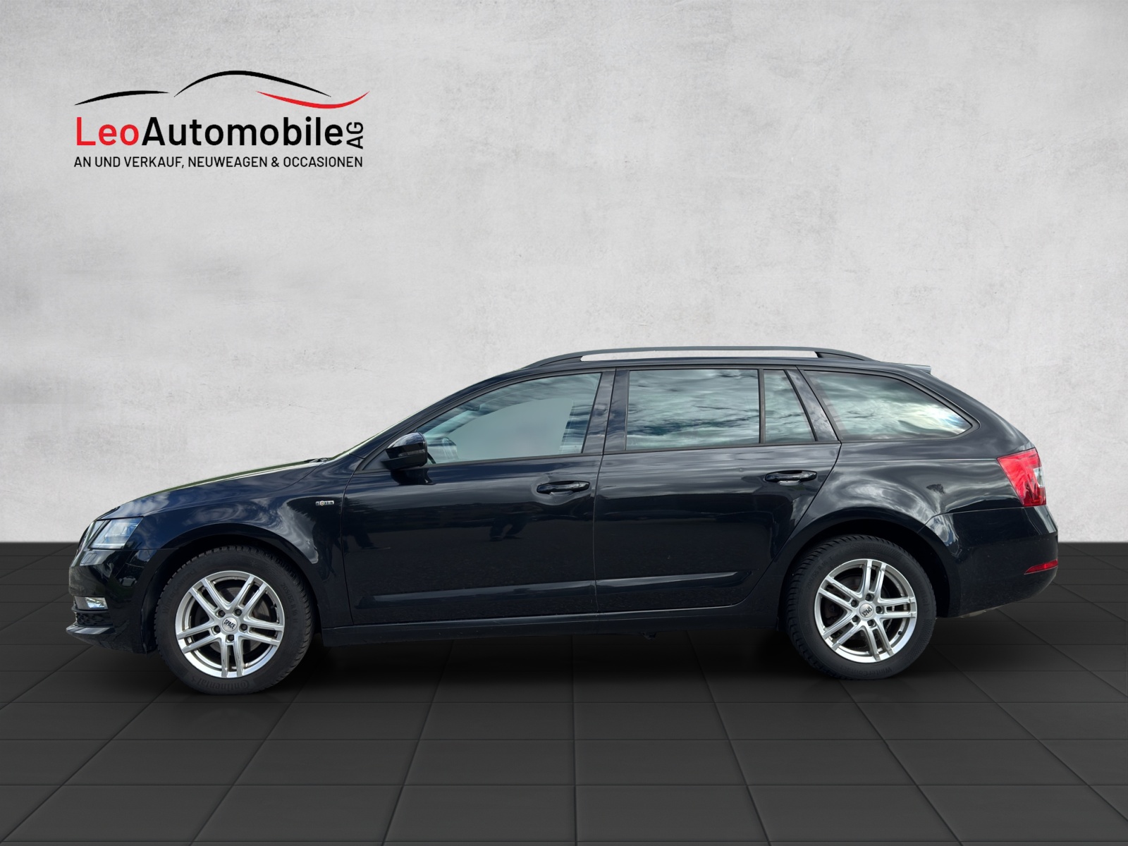 SKODA Octavia Combi 2.0 TDI Soleil 4x4 DSG-showroom-element-1