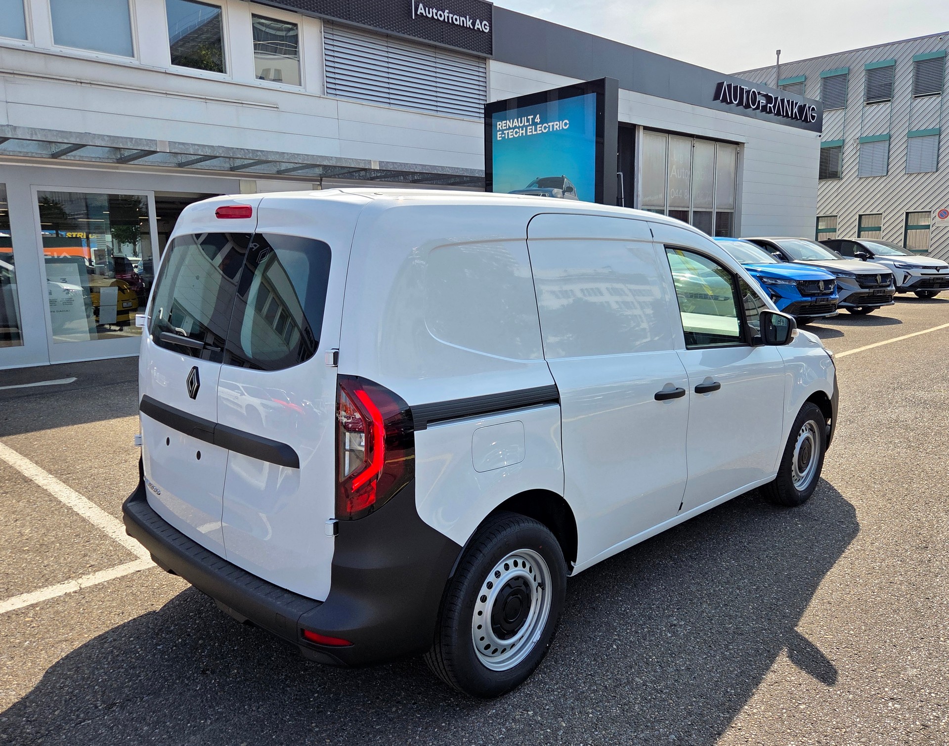 RENAULT Kangoo Van 1.3 TCe 130 Extra-image-14