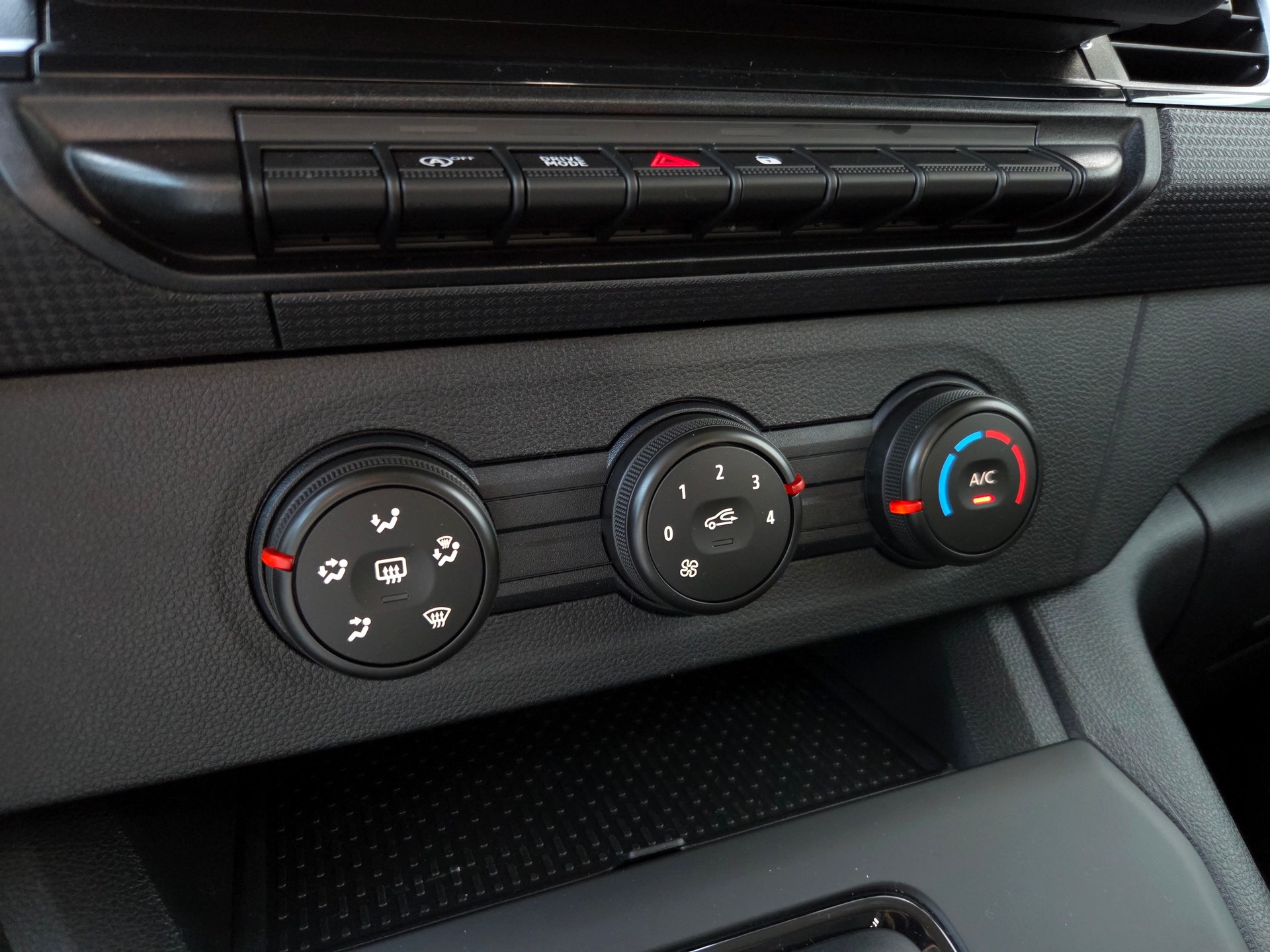RENAULT Kangoo Van 1.3 TCe 130 Extra-image-19
