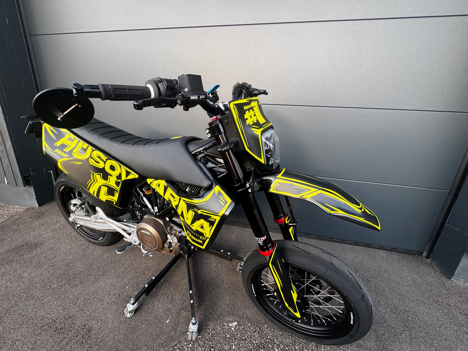 HUSQVARNA 701 Supermoto-image-5