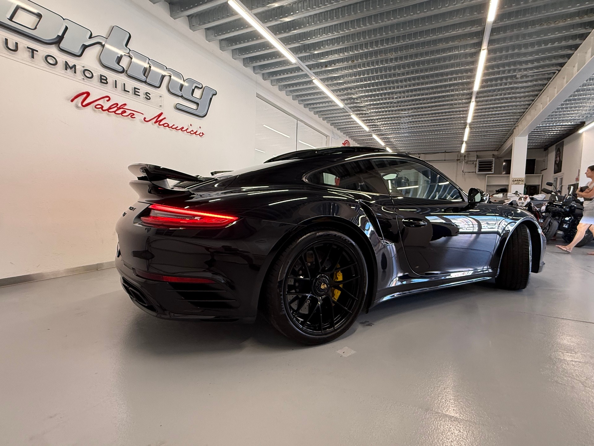 PORSCHE 911 Turbo S PDK Fulls Carbone-image-6
