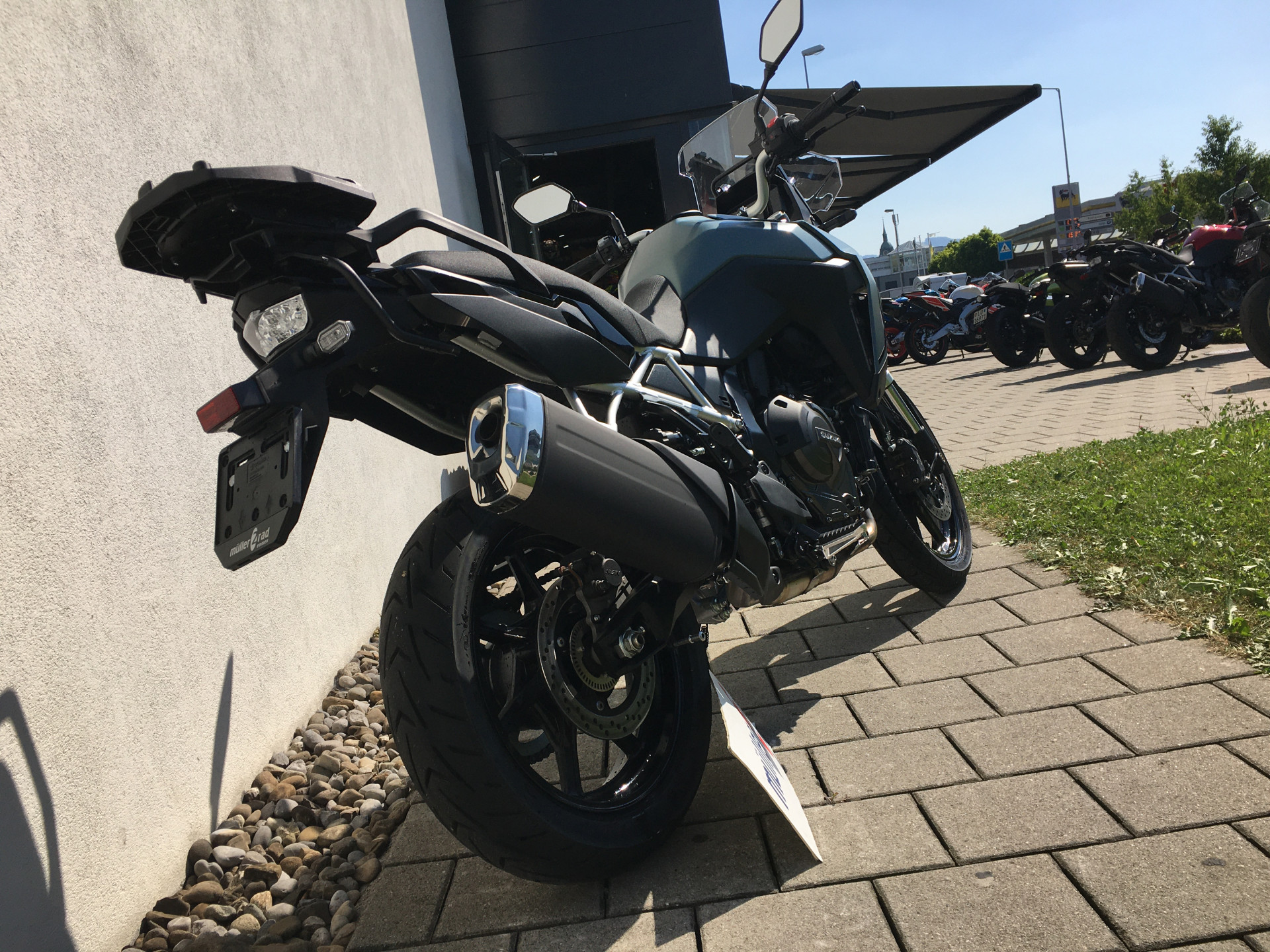 SUZUKI DL 800 V-Strom-image-2