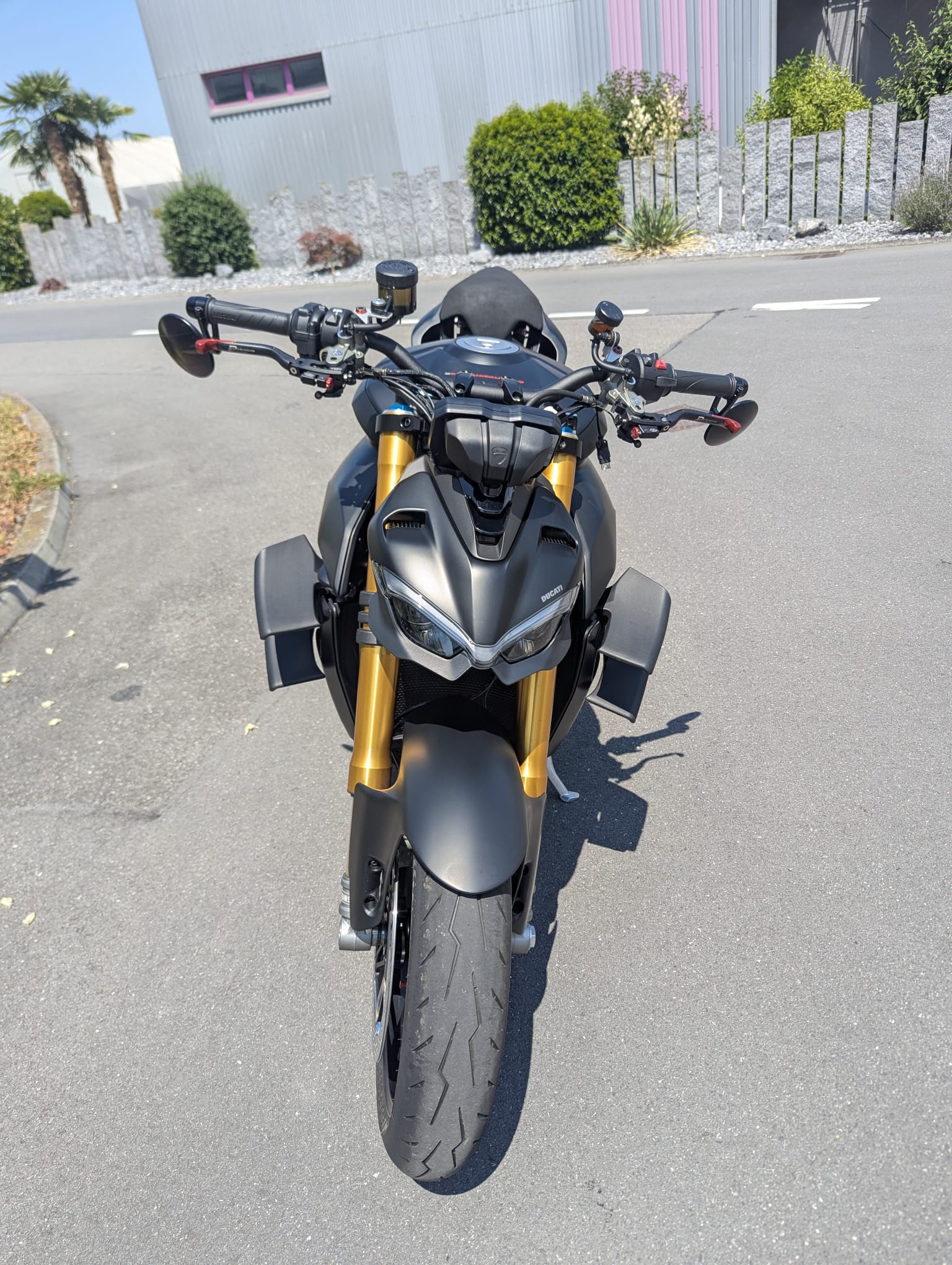 DUCATI Streetfighter V4 S-image-2