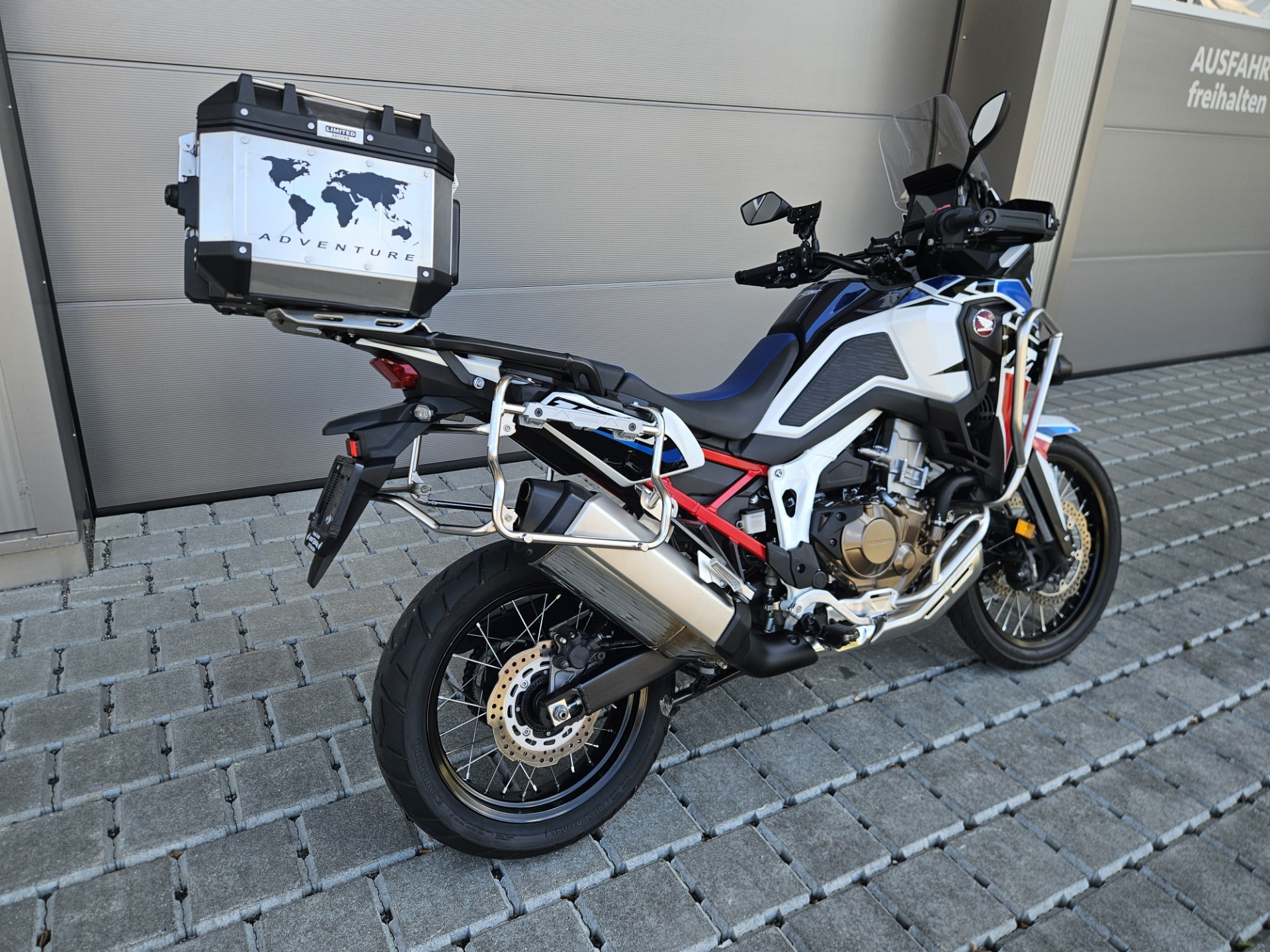 HONDA CRF 1100 L Africa Twin Tricolor-showroom-element-3