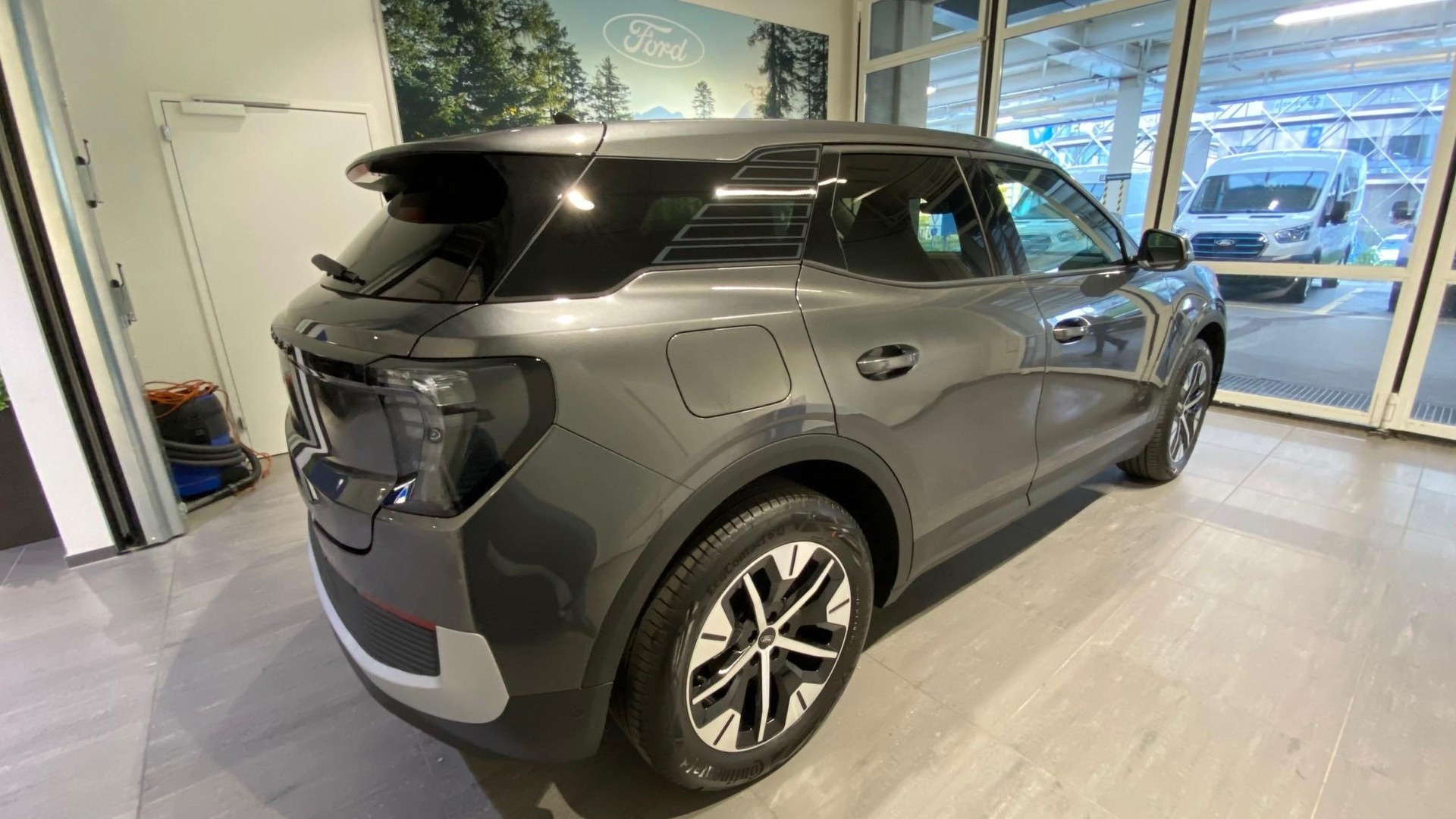FORD Explorer Extended Range Premium AWD-image-11