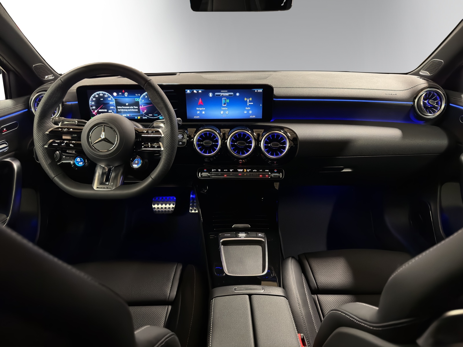 MERCEDES-BENZ A AMG 35 4Matic 8G-DCT-image-11