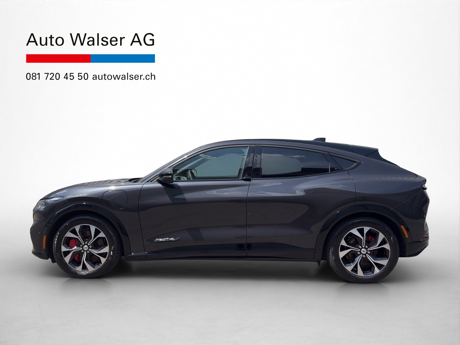 FORD Mustang Mach-E Premium AWD-showroom-element-1