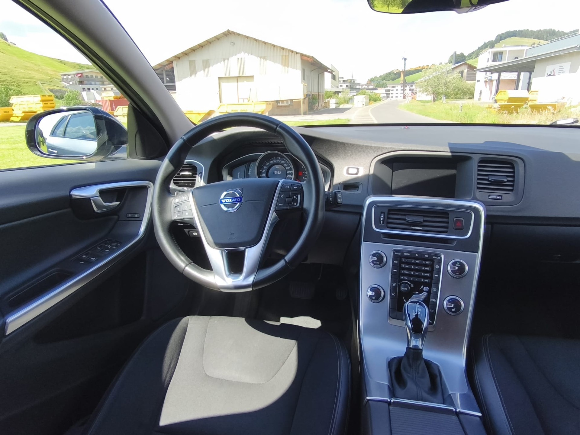 VOLVO V60 Cross Country D3 Executive Geartronic-image-13