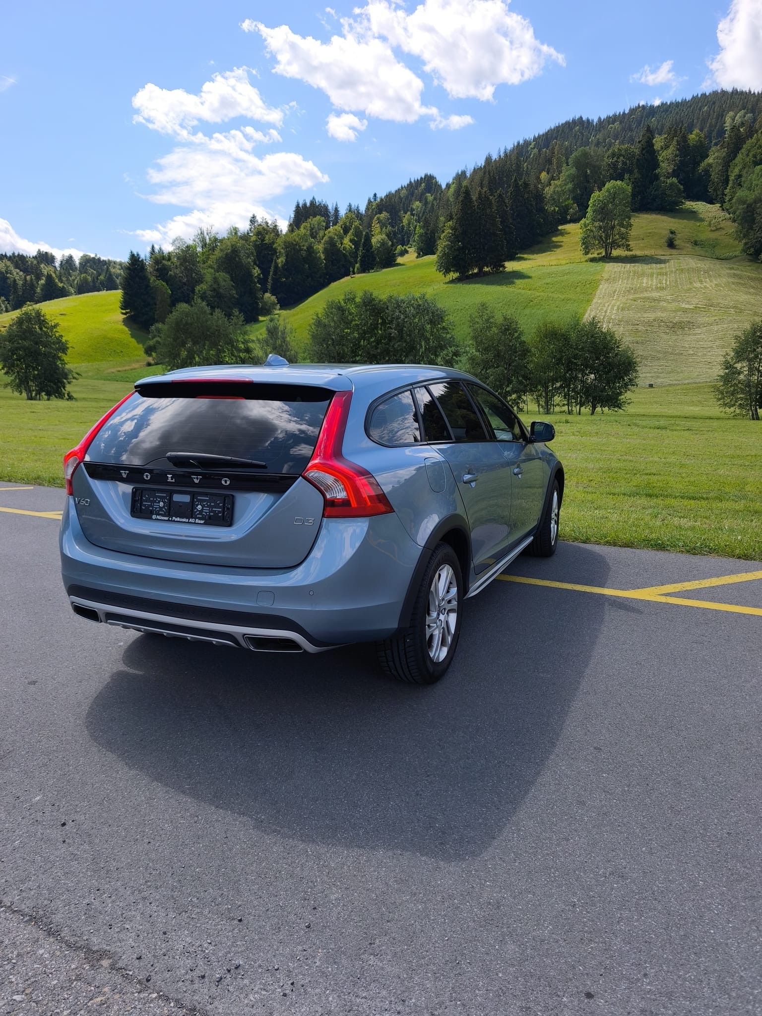VOLVO V60 Cross Country D3 Executive Geartronic-image-14