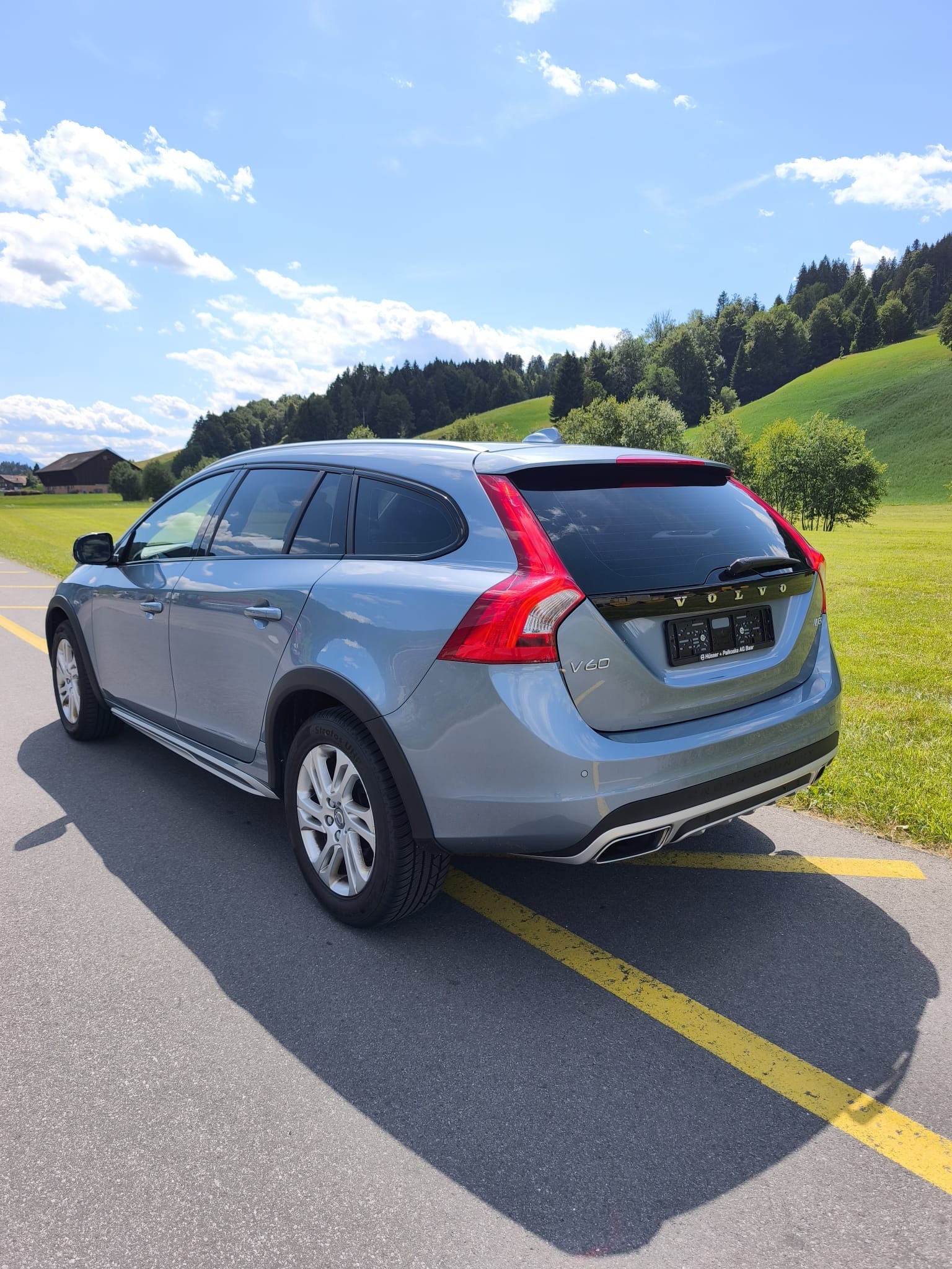 VOLVO V60 Cross Country D3 Executive Geartronic-image-6