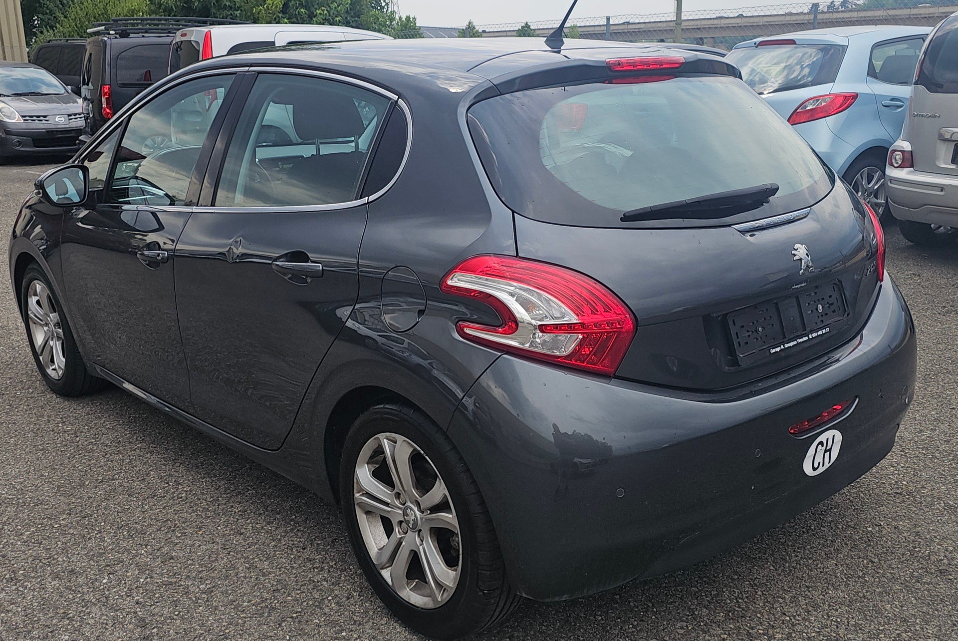 PEUGEOT 208 1.6 VTI Allure Automatik-image-4