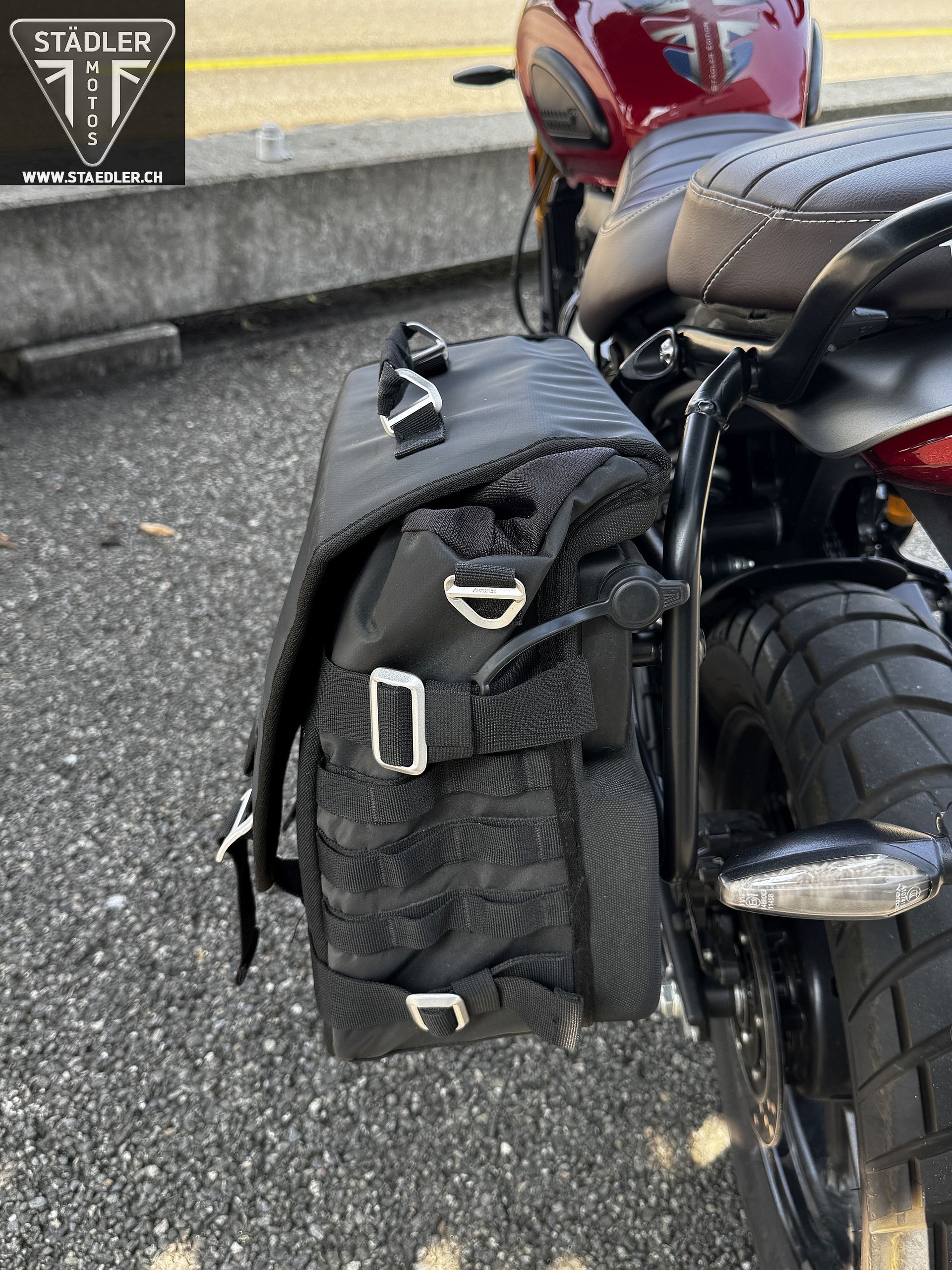 TRIUMPH Scrambler 400 X-image-4