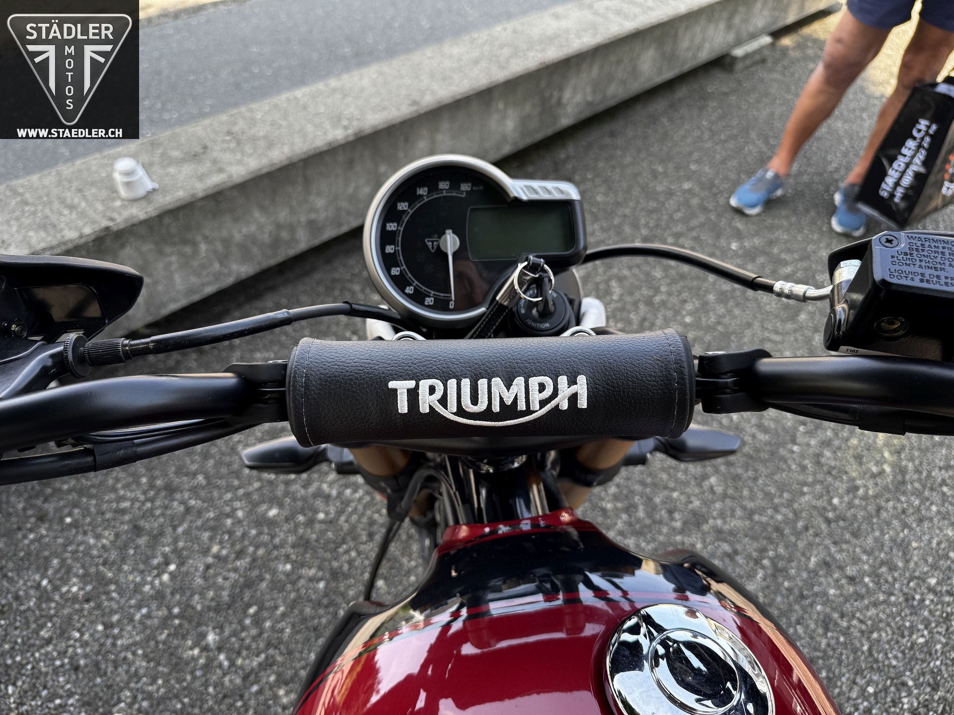 TRIUMPH Scrambler 400 X-image-9