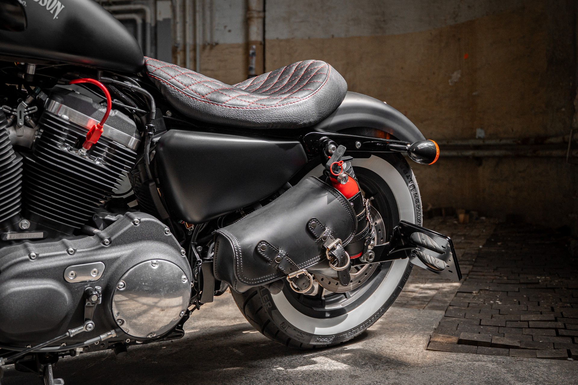 HARLEY-DAVIDSON XL 883 N Sportster Iron ABS-image-8