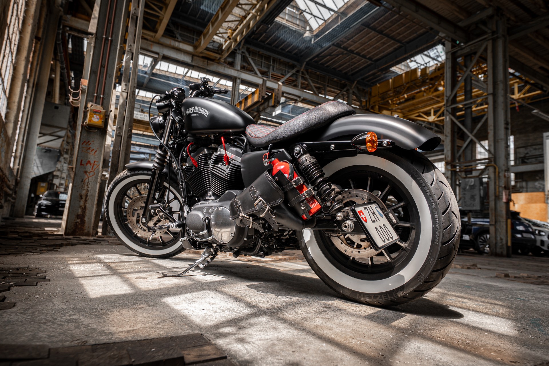 HARLEY-DAVIDSON XL 883 N Sportster Iron ABS-image-0